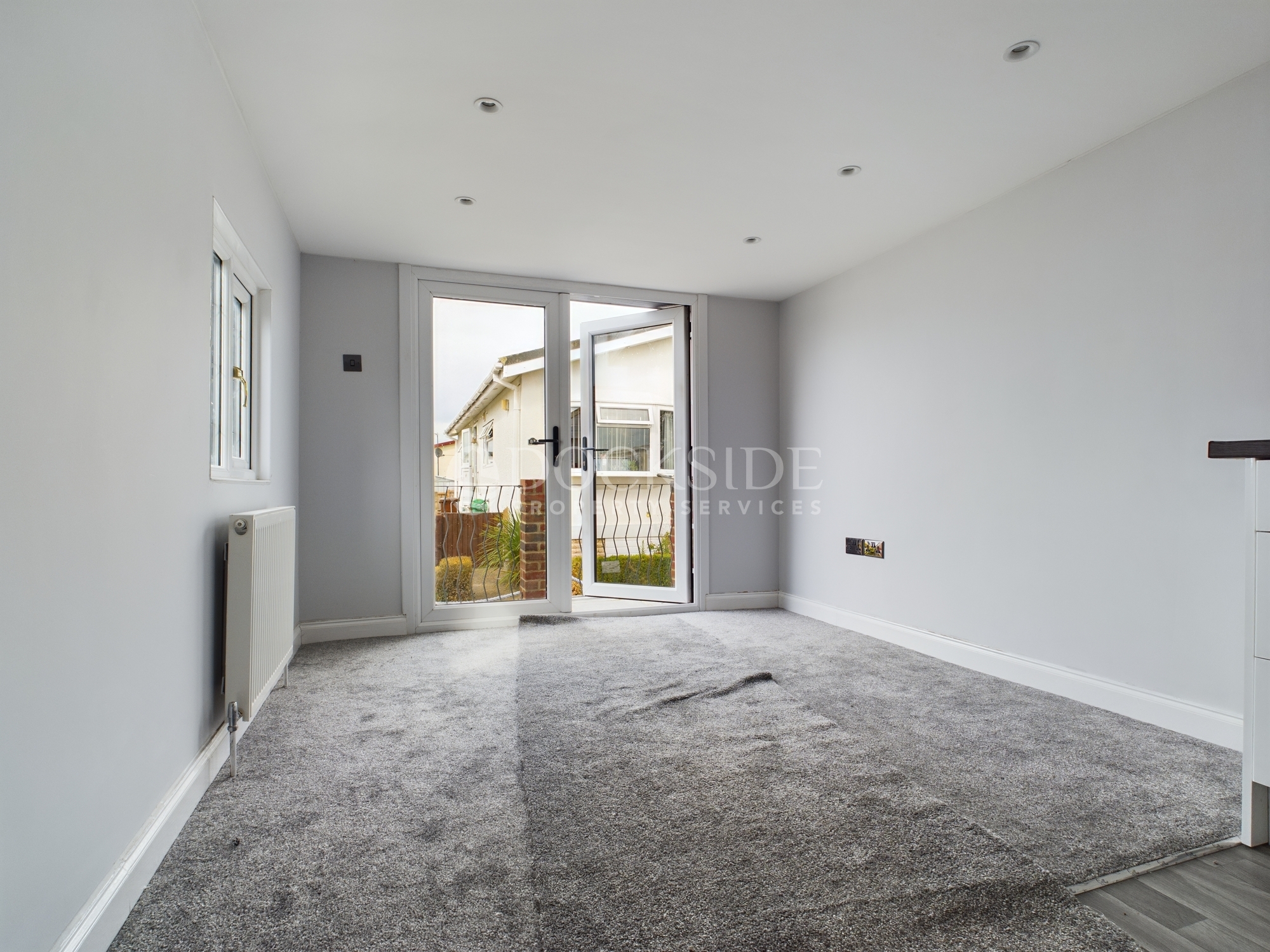 2 bed park home for sale in Kingsmead Park, Rochester  - Property Image 5