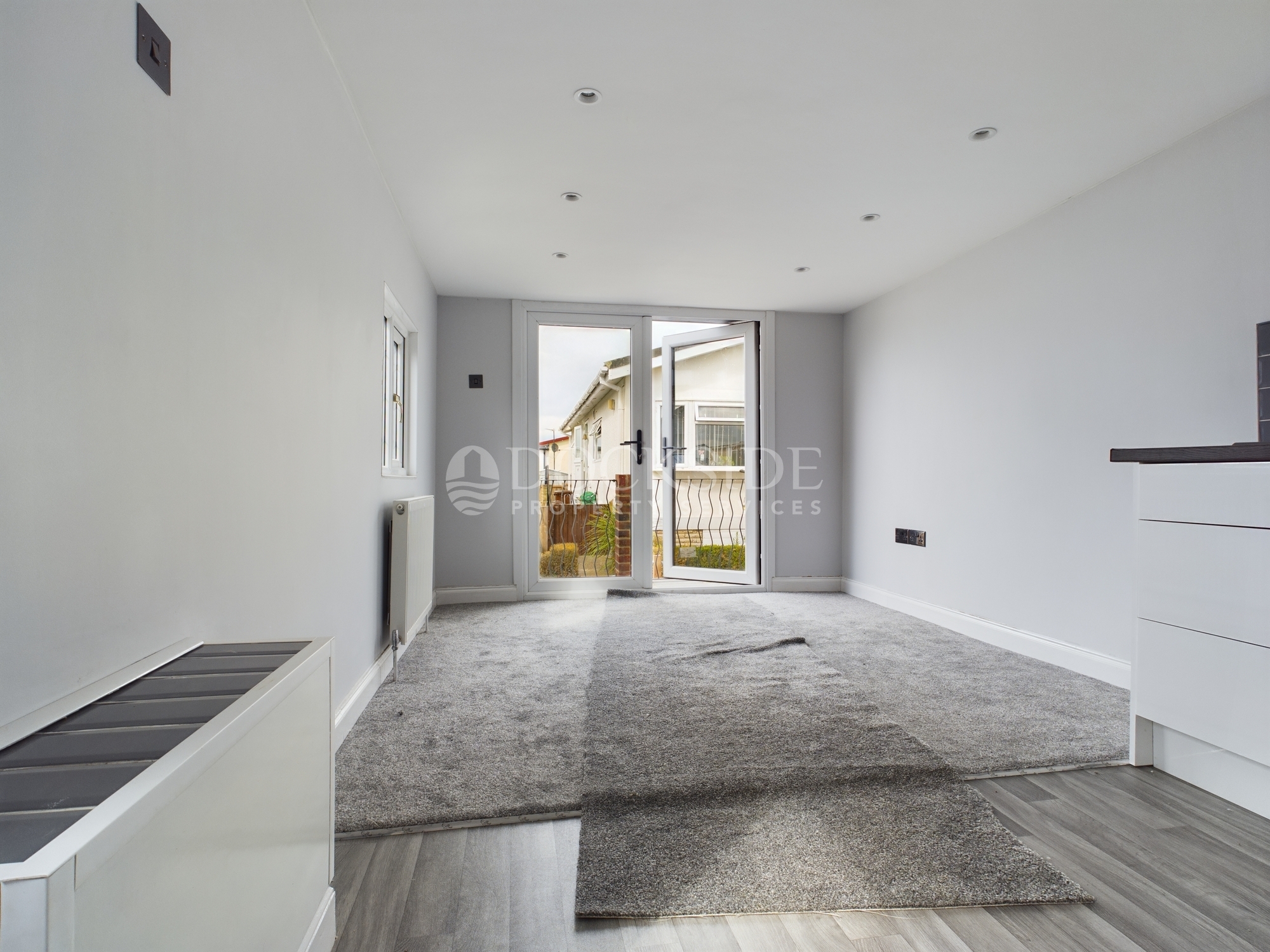 2 bed park home for sale in Kingsmead Park, Rochester  - Property Image 7