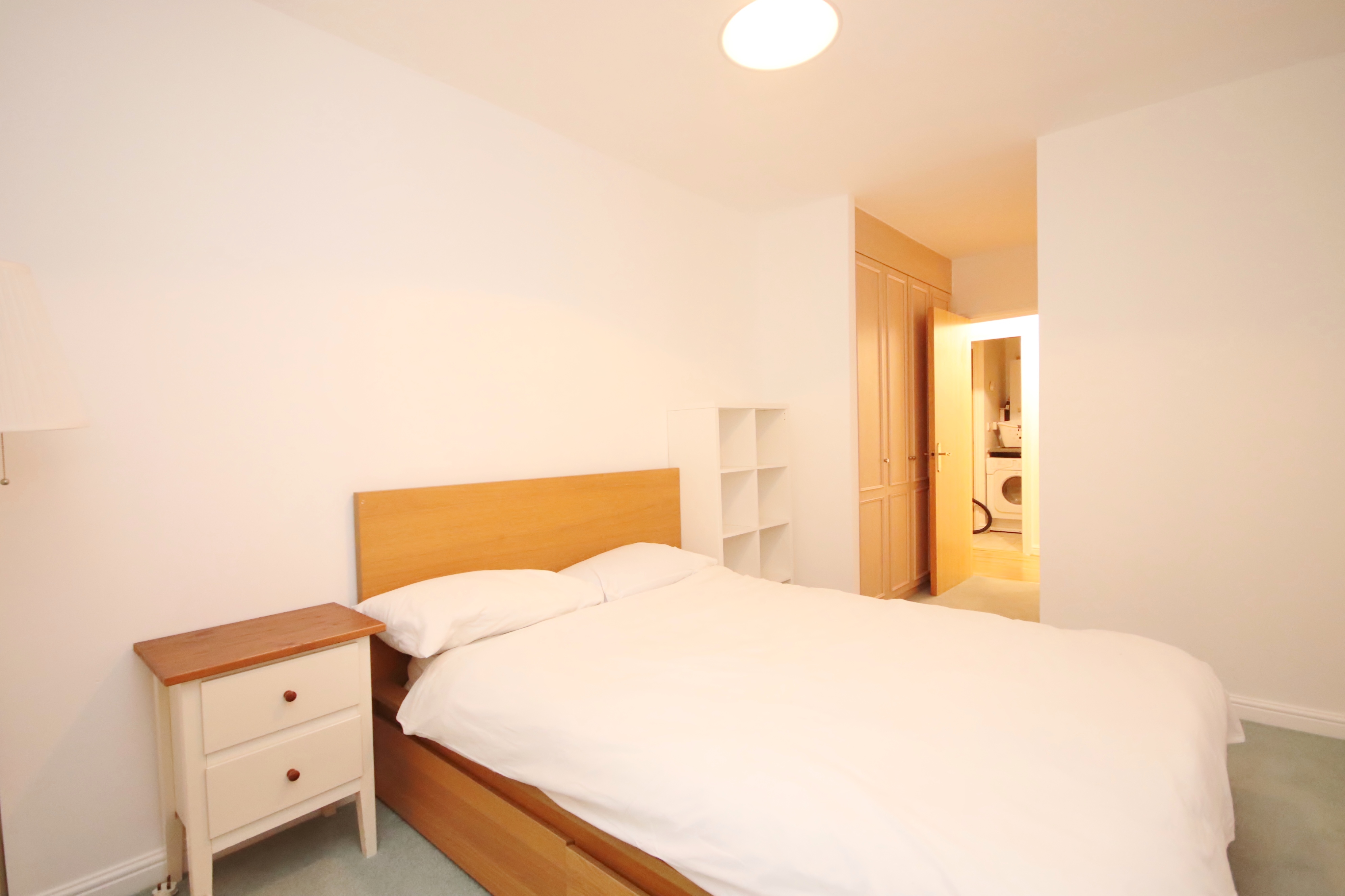 2 bed flat to rent in Amundsen Court, London 7