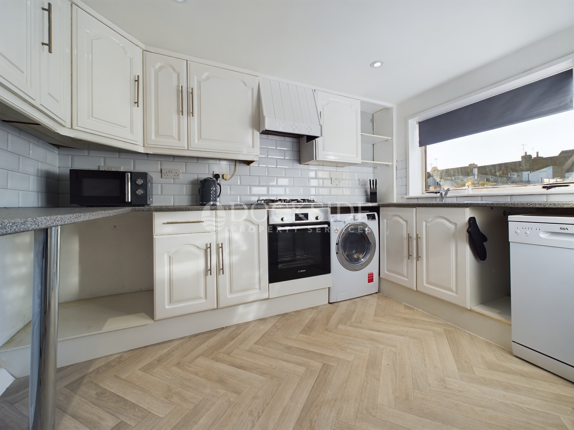 1 bed to rent in Theodore Place, Gillingham  - Property Image 2