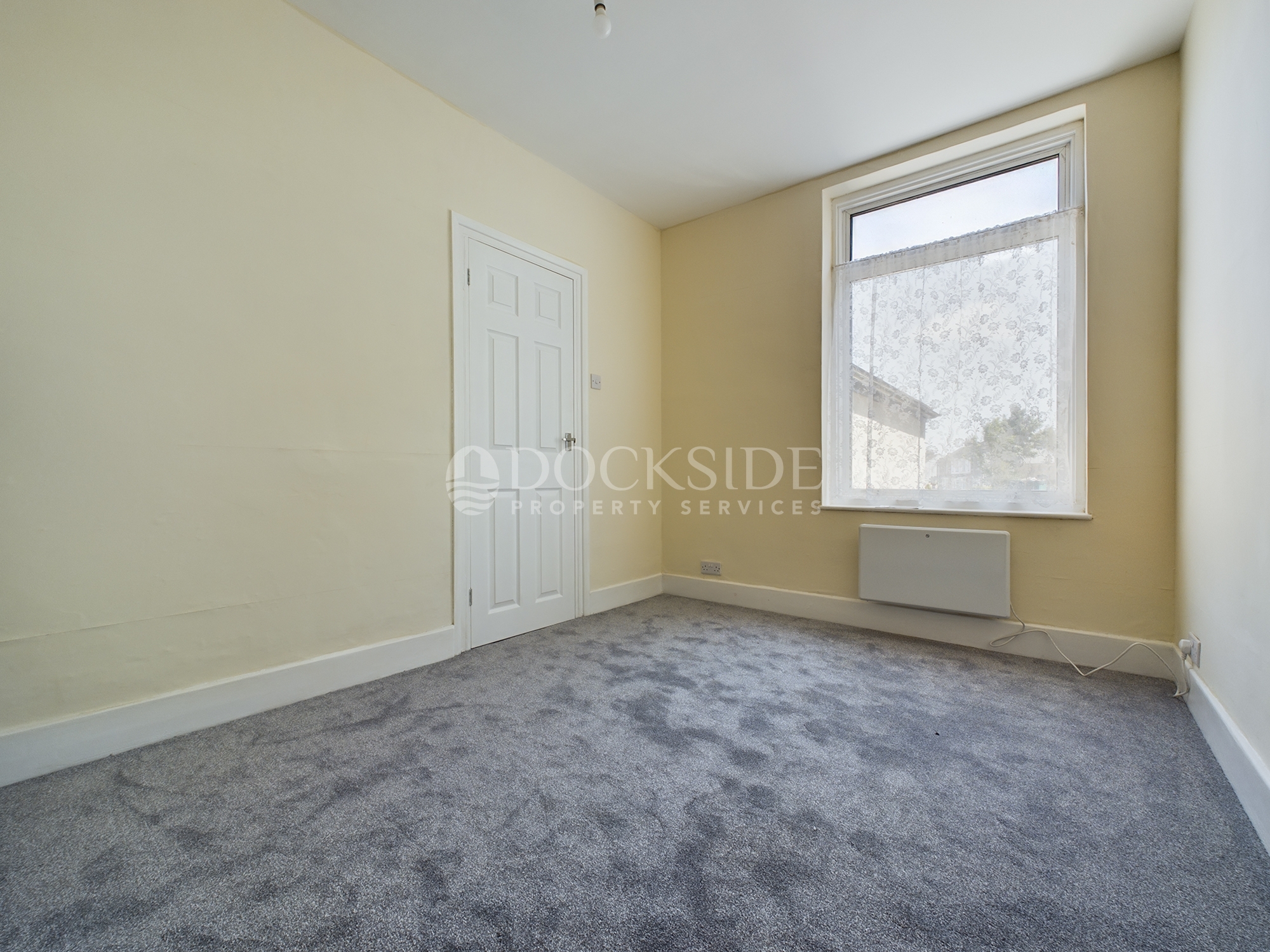 3 bed house to rent in Napier Road, Gillingham 6