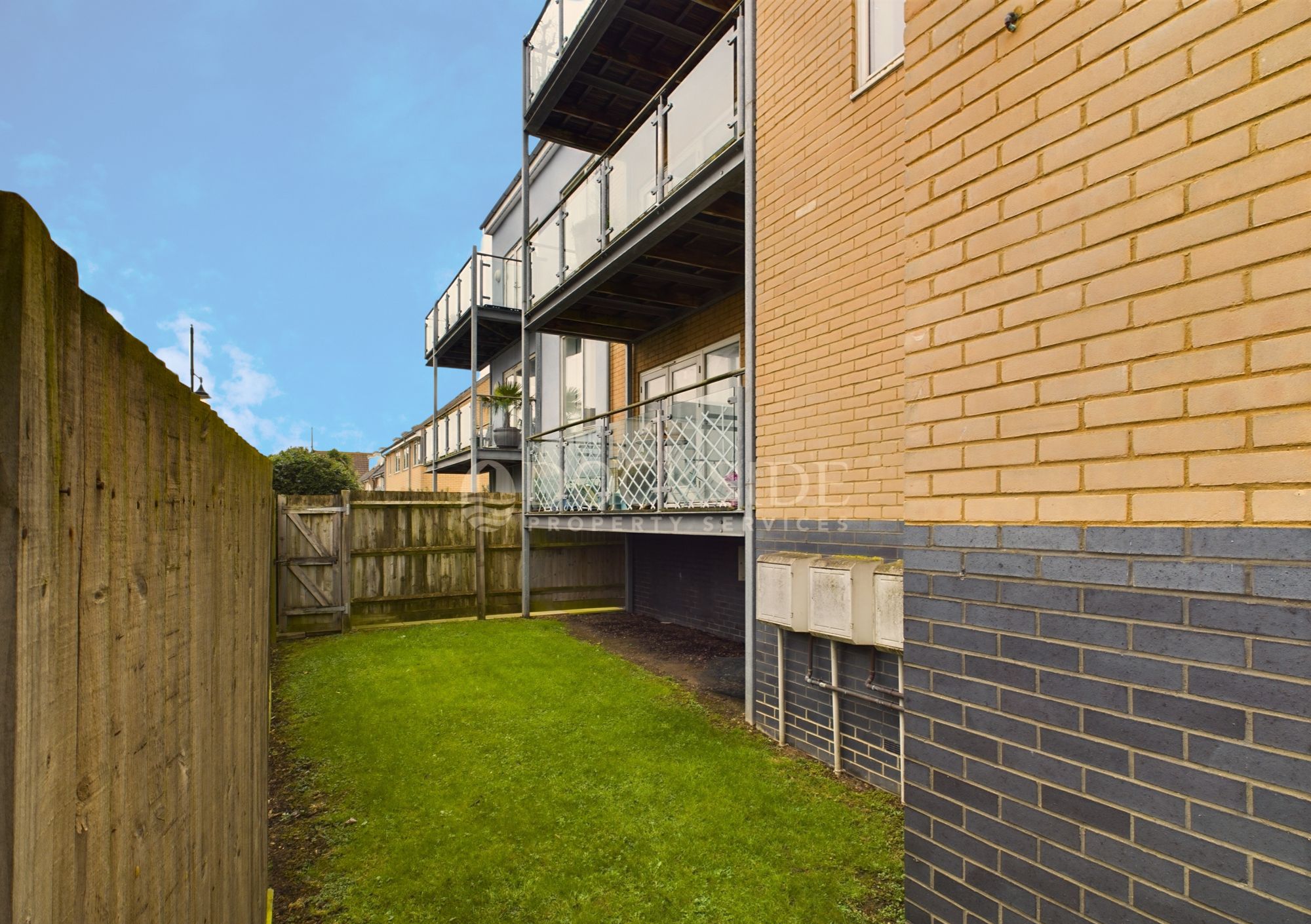 1 bed for sale in Redshank Road, Chatham 2