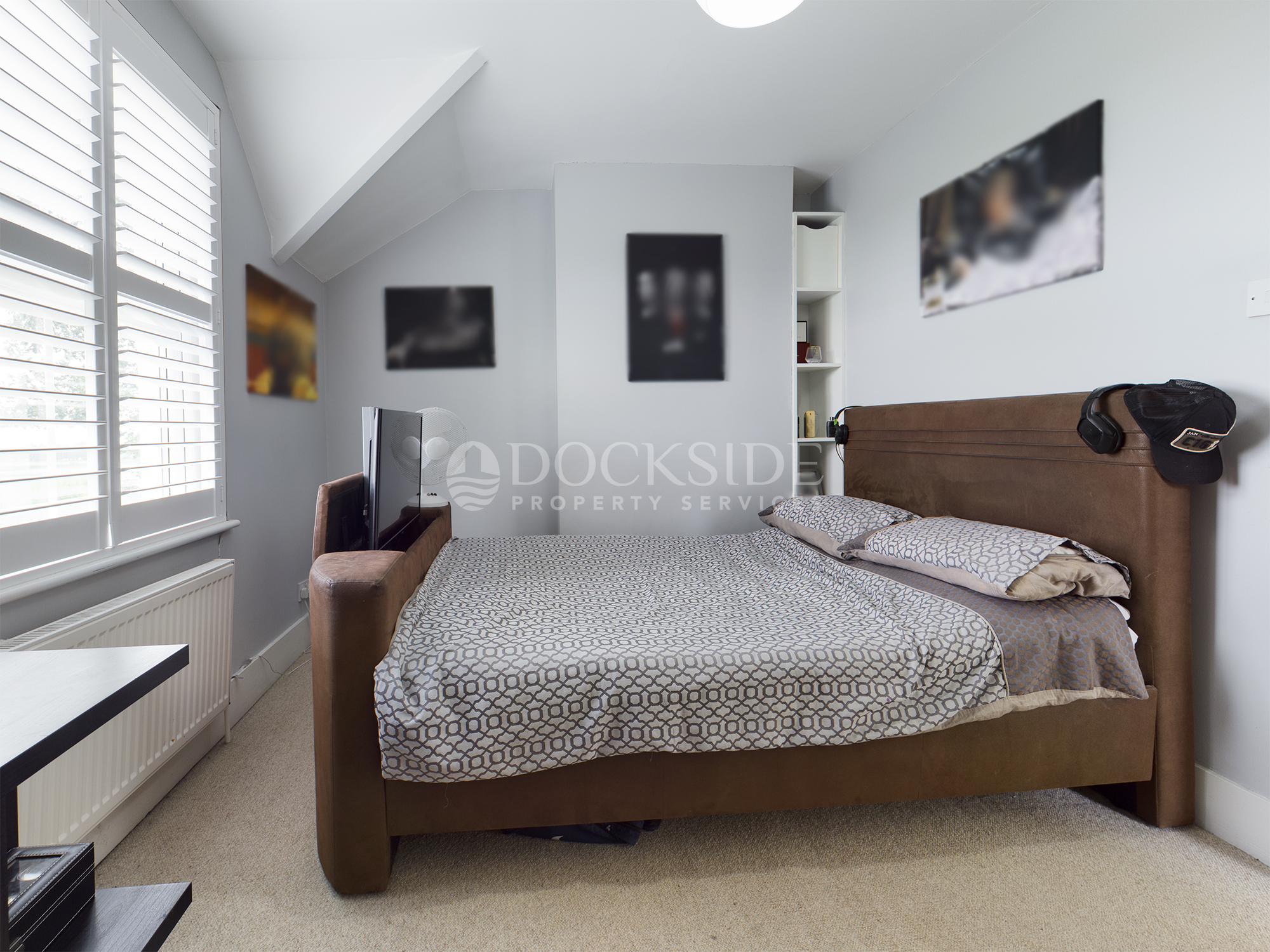3 bed house for sale in Town Road, Rochester  - Property Image 2