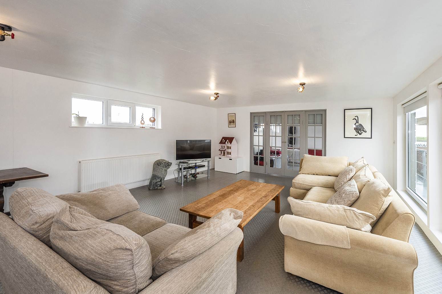 8 bed house boat for sale in Vicarage Lane, Rochester  - Property Image 19