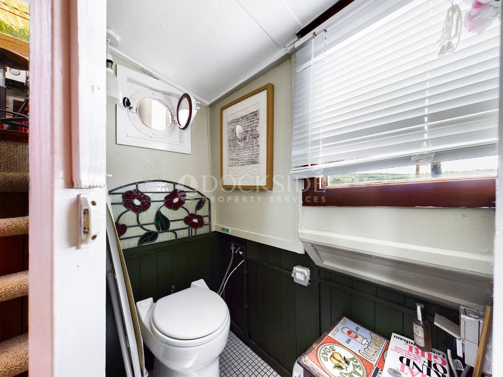 5 bed house boat for sale in Station Road, Rochester 10