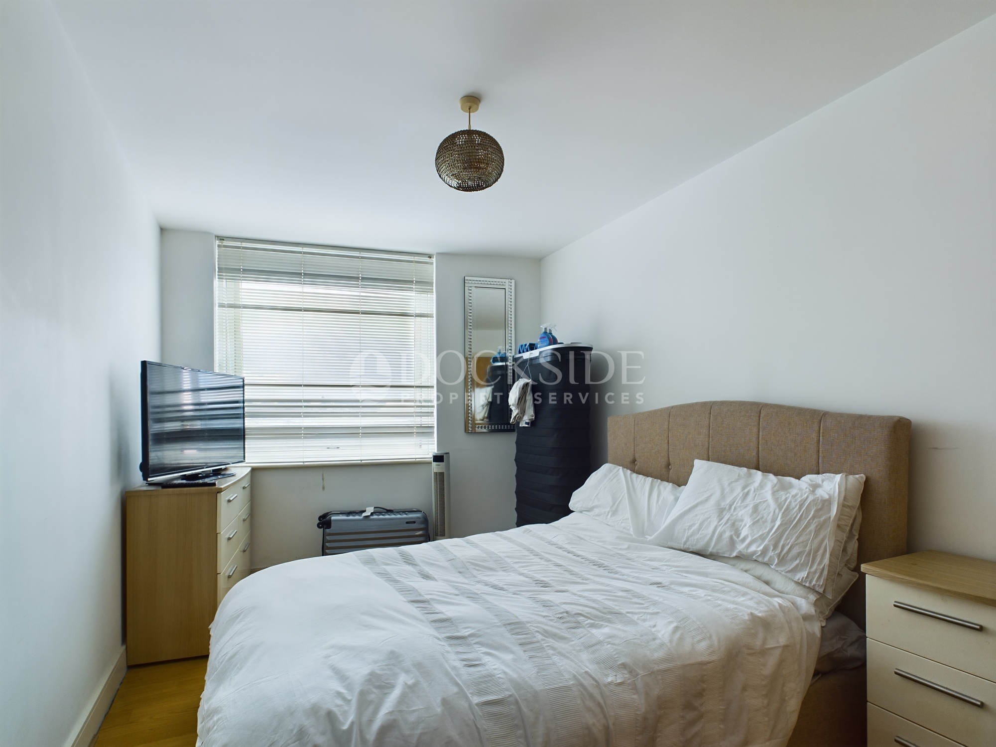 1 bed for sale in Dock Head Road, Chatham  - Property Image 4