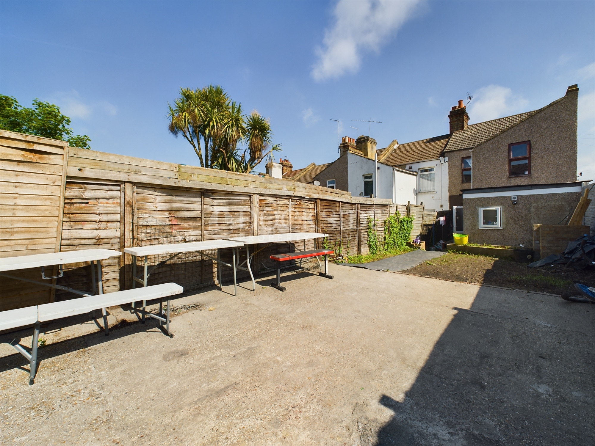 3 bed house to rent in Crusoe Road, Erith  - Property Image 5