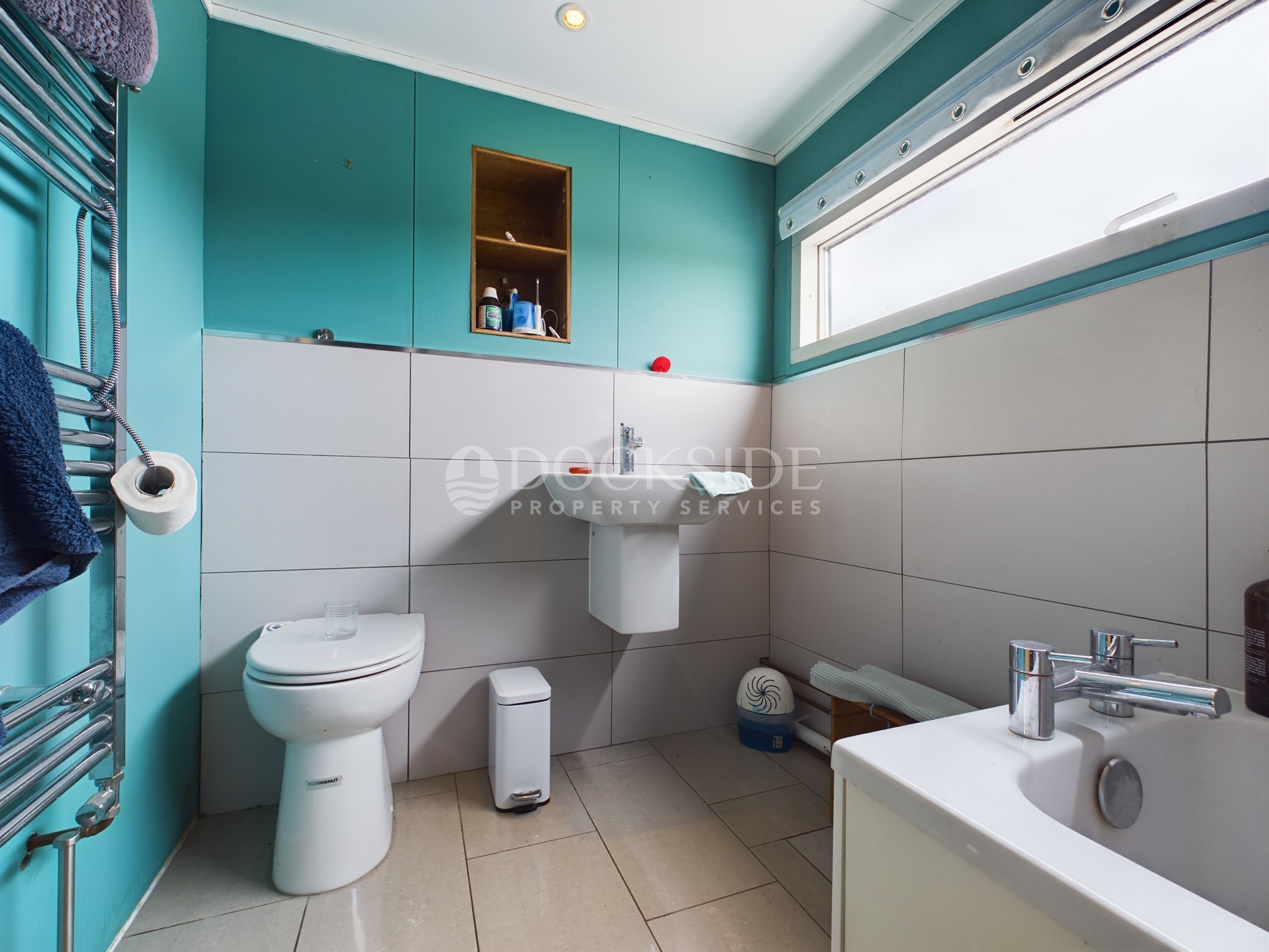 2 bed house boat for sale in Knight Road, Rochester  - Property Image 8