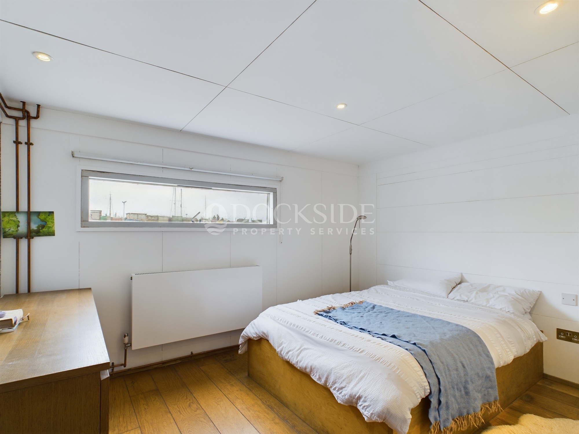 2 bed house boat for sale in Knight Road, Rochester 6