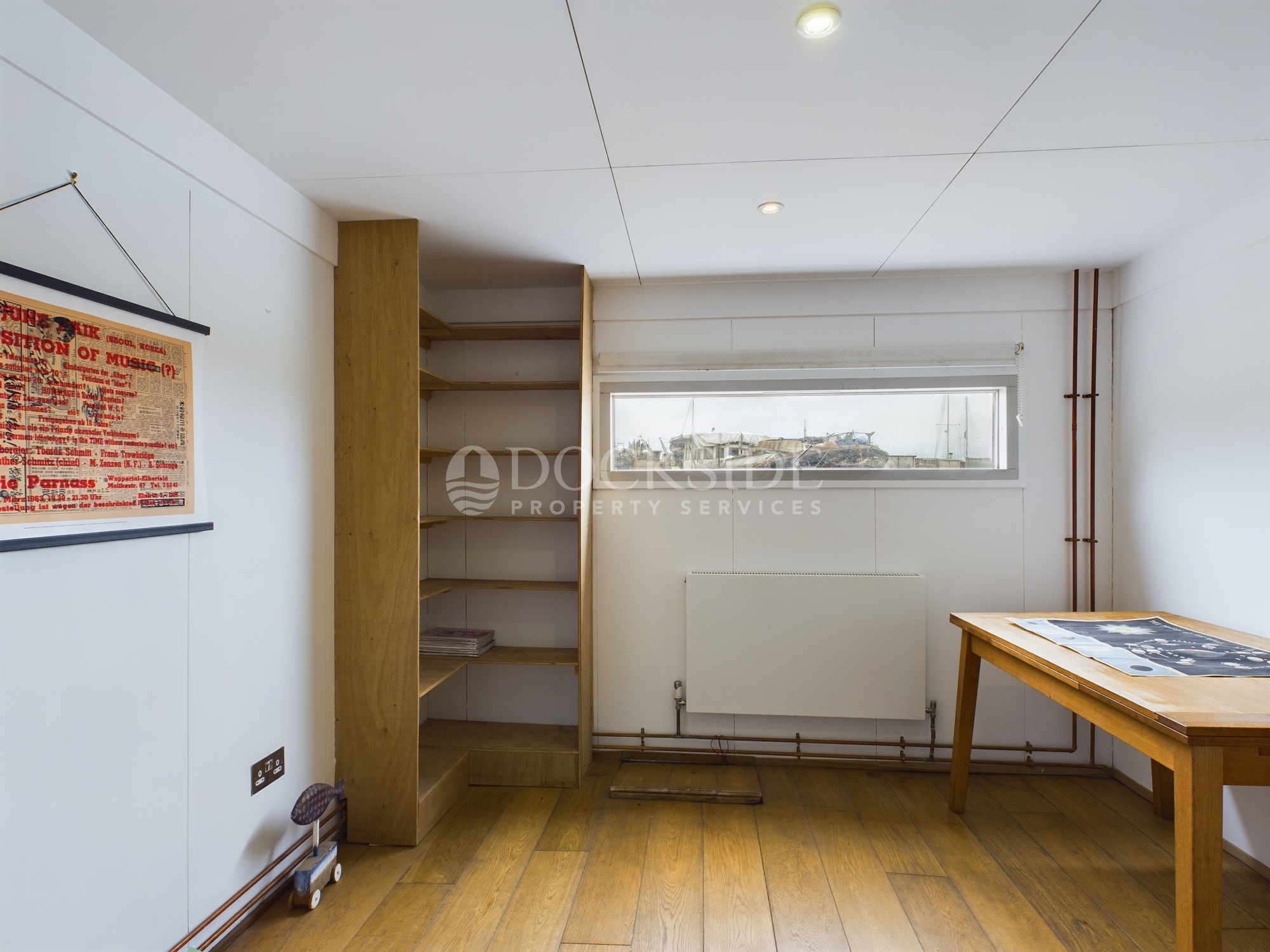 2 bed house boat for sale in Knight Road, Rochester 9