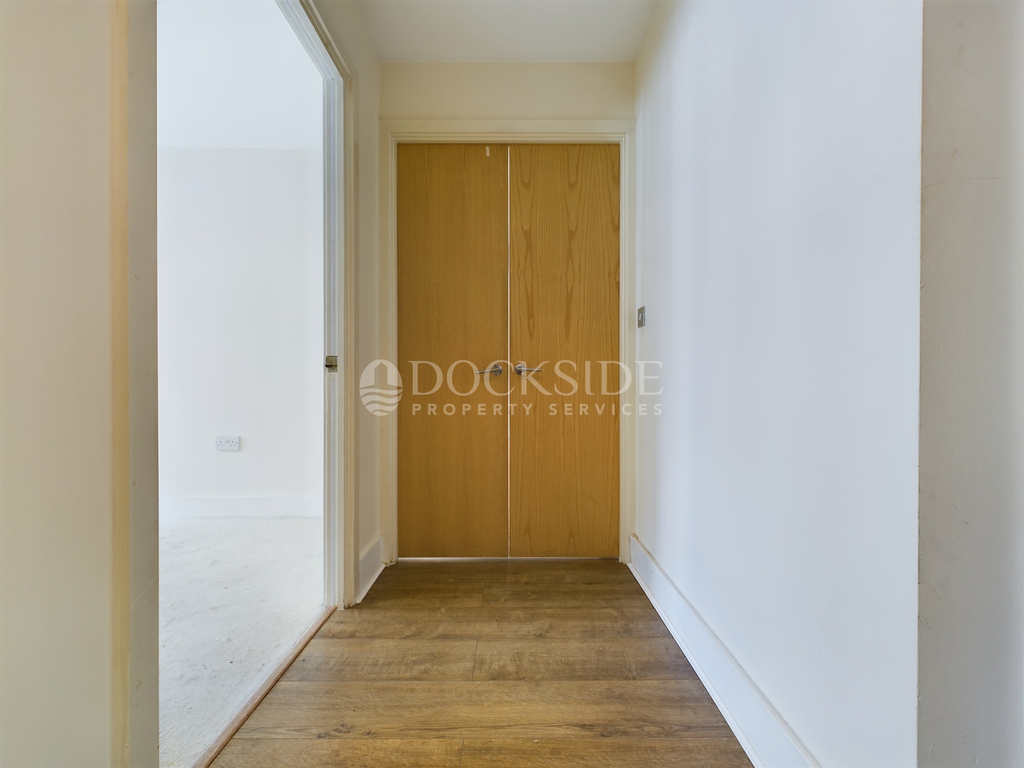 2 bed flat for sale in Millharbour, London  - Property Image 9