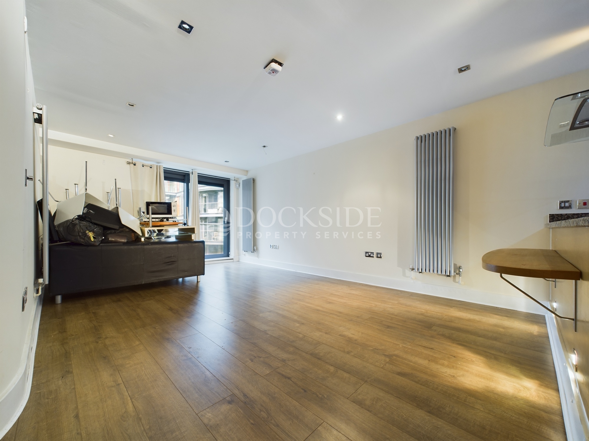 2 bed flat for sale in Millharbour, London 2