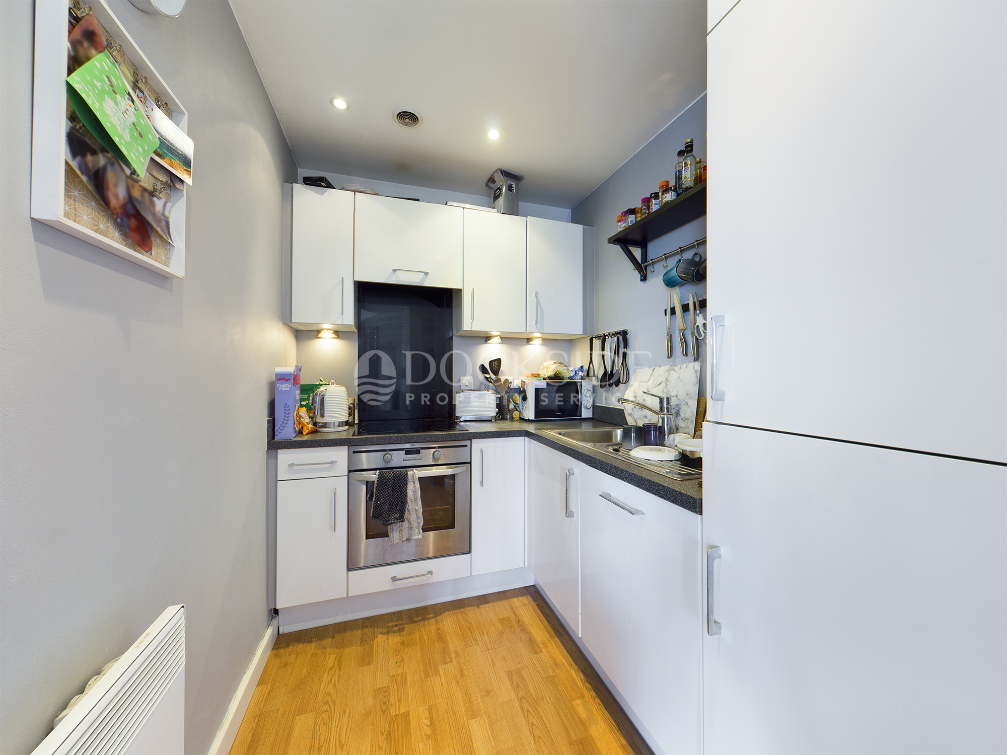 2 bed for sale in Dock Head Road, Chatham  - Property Image 3