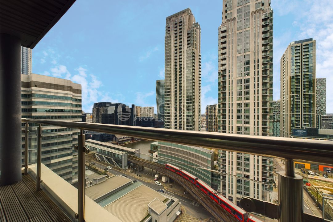 2 bed for sale in South Quay Square, London, E14 