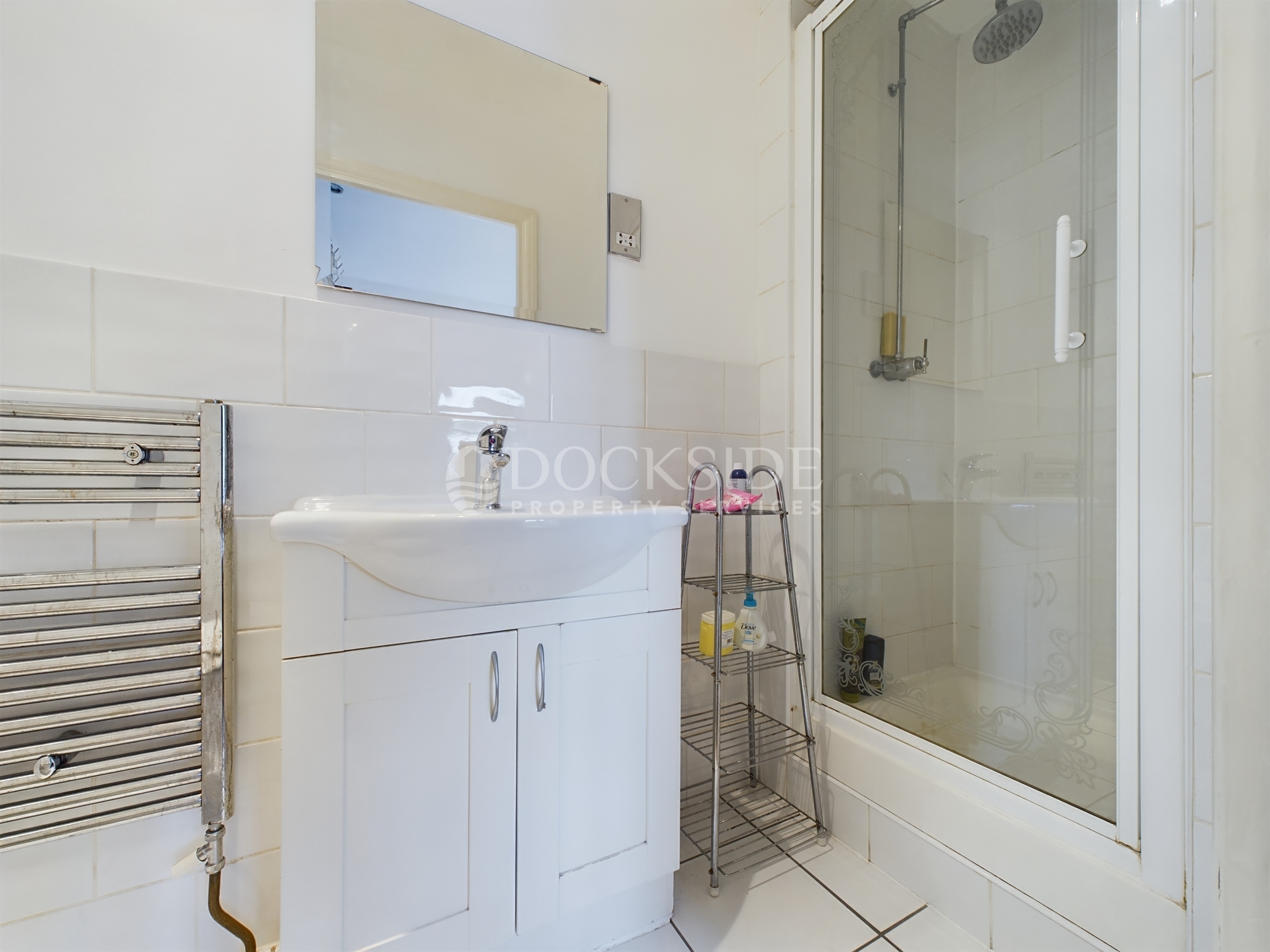 2 bed flat to rent in Waldair Court, London  - Property Image 4