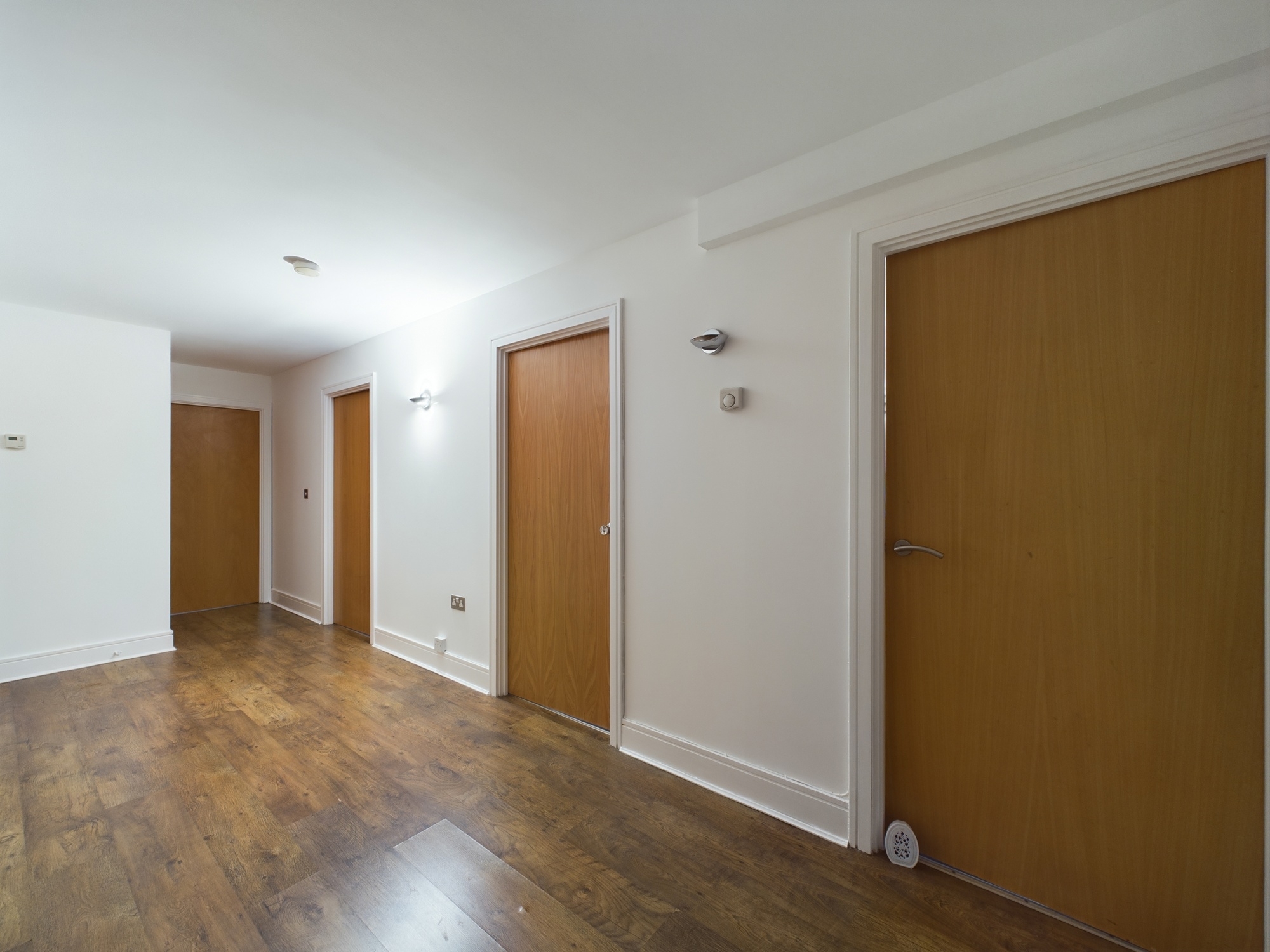 3 bed for sale in Cassilis Road, London 1