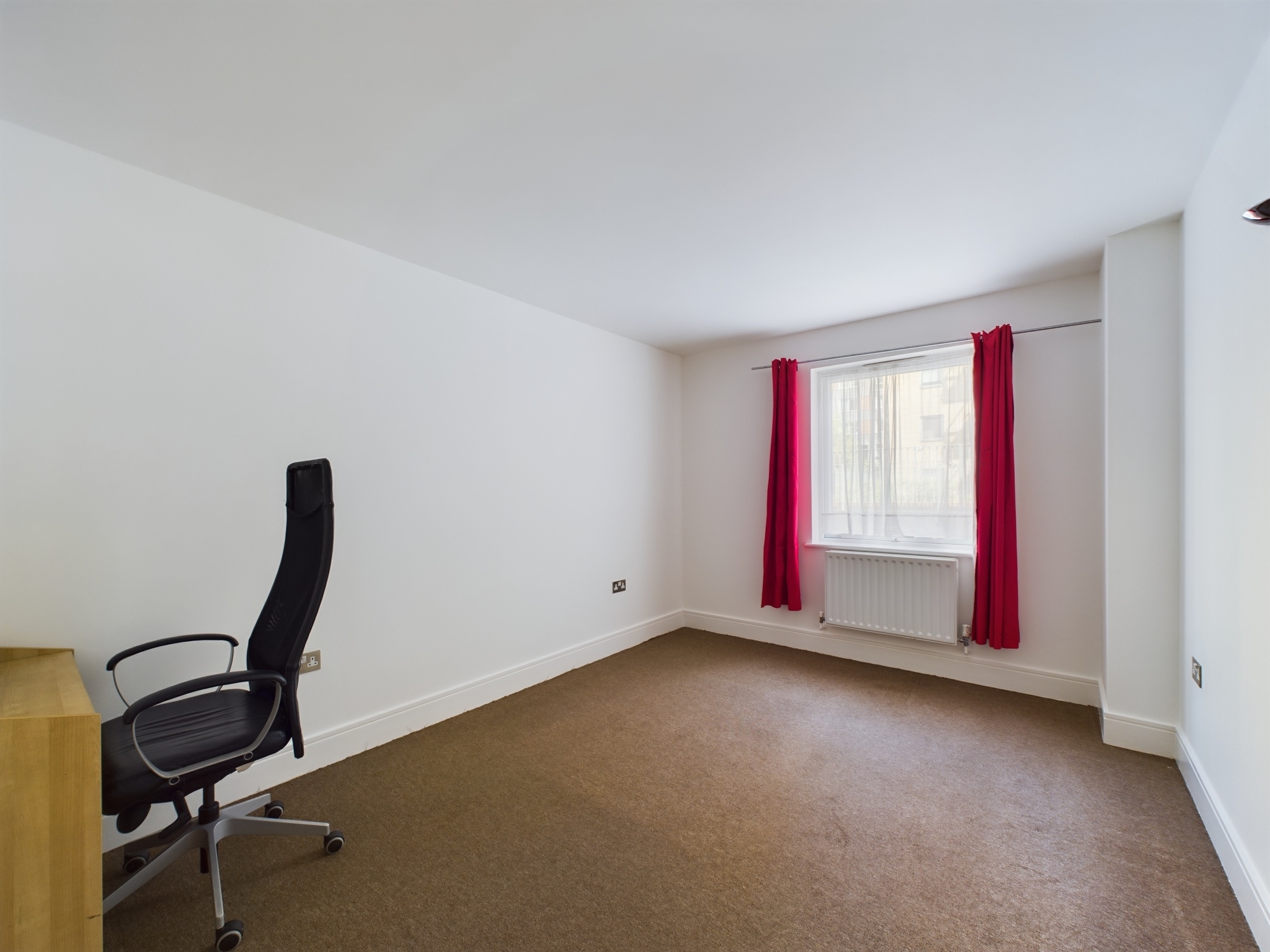 3 bed for sale in Cassilis Road, London 3