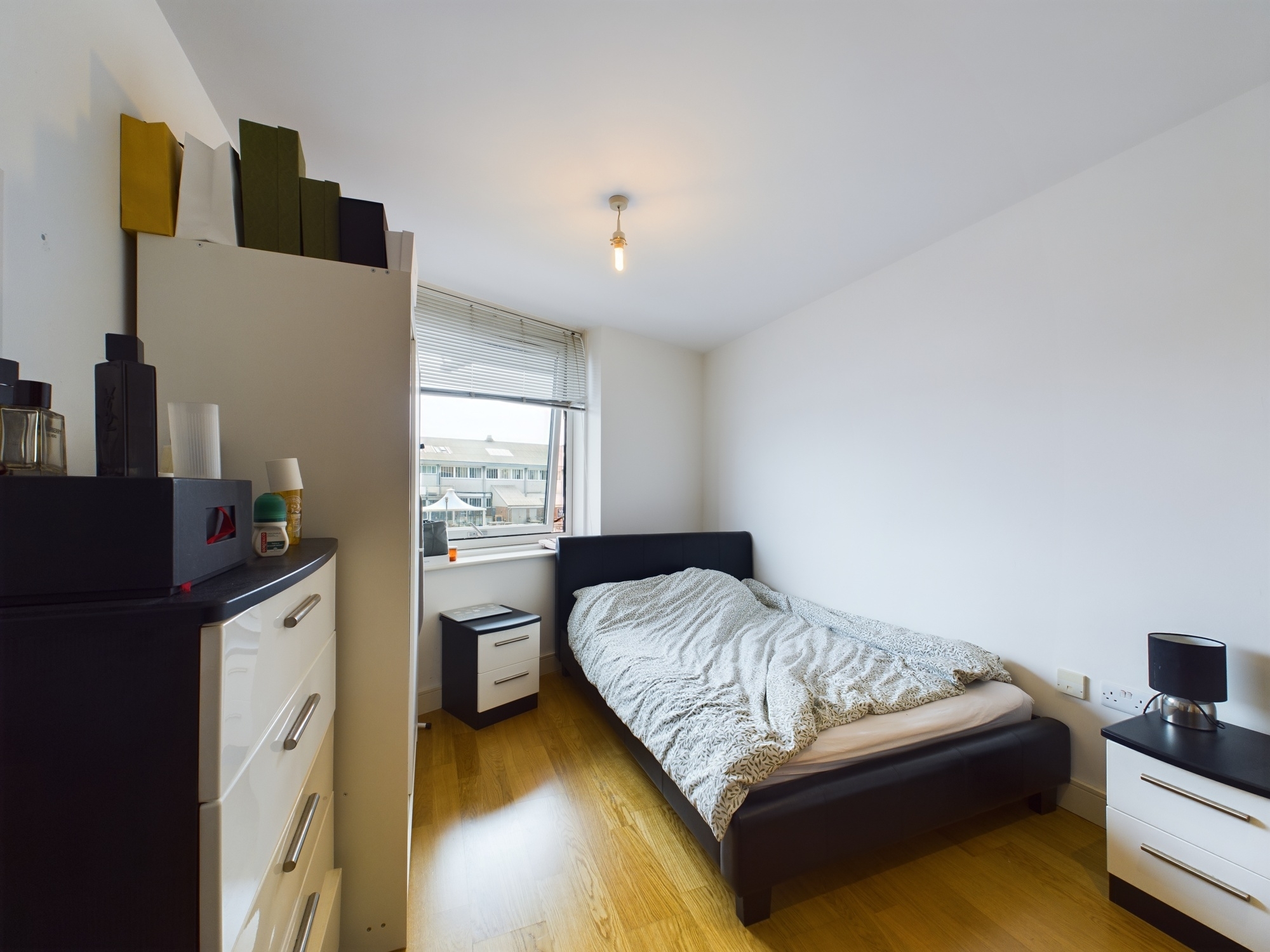 1 bed flat for sale in Dock Head Road, Chatham 5