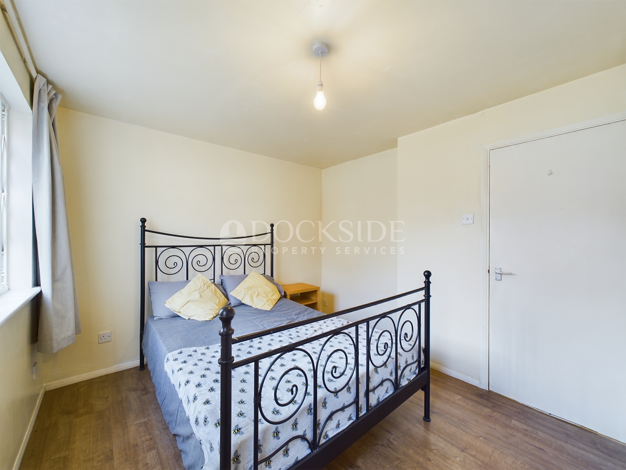 1 bed to rent in Telegraph Place, London  - Property Image 4