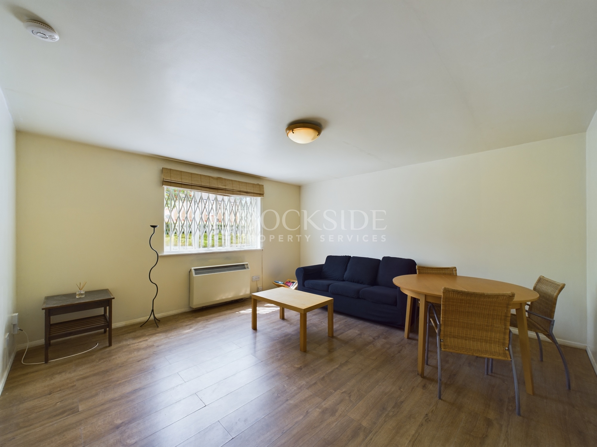 1 bed to rent in Telegraph Place, London  - Property Image 2