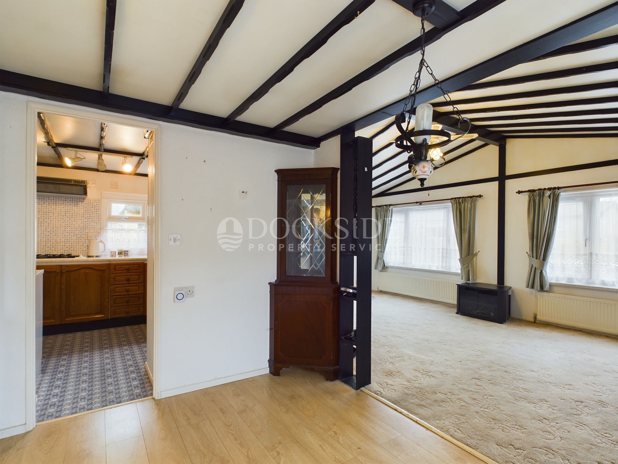 2 bed for sale in Kingsmead Park, Rochester  - Property Image 9