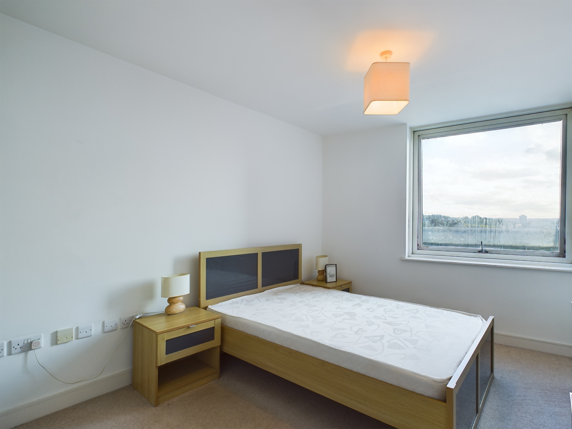 2 bed for sale in Dock Head Road, Chatham 5