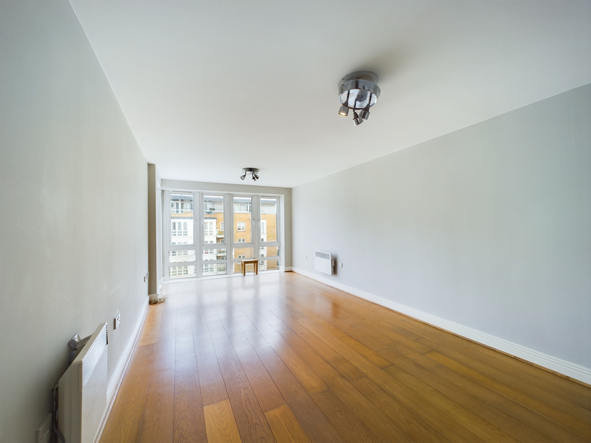 2 bed to rent in St. Davids Square, London  - Property Image 2