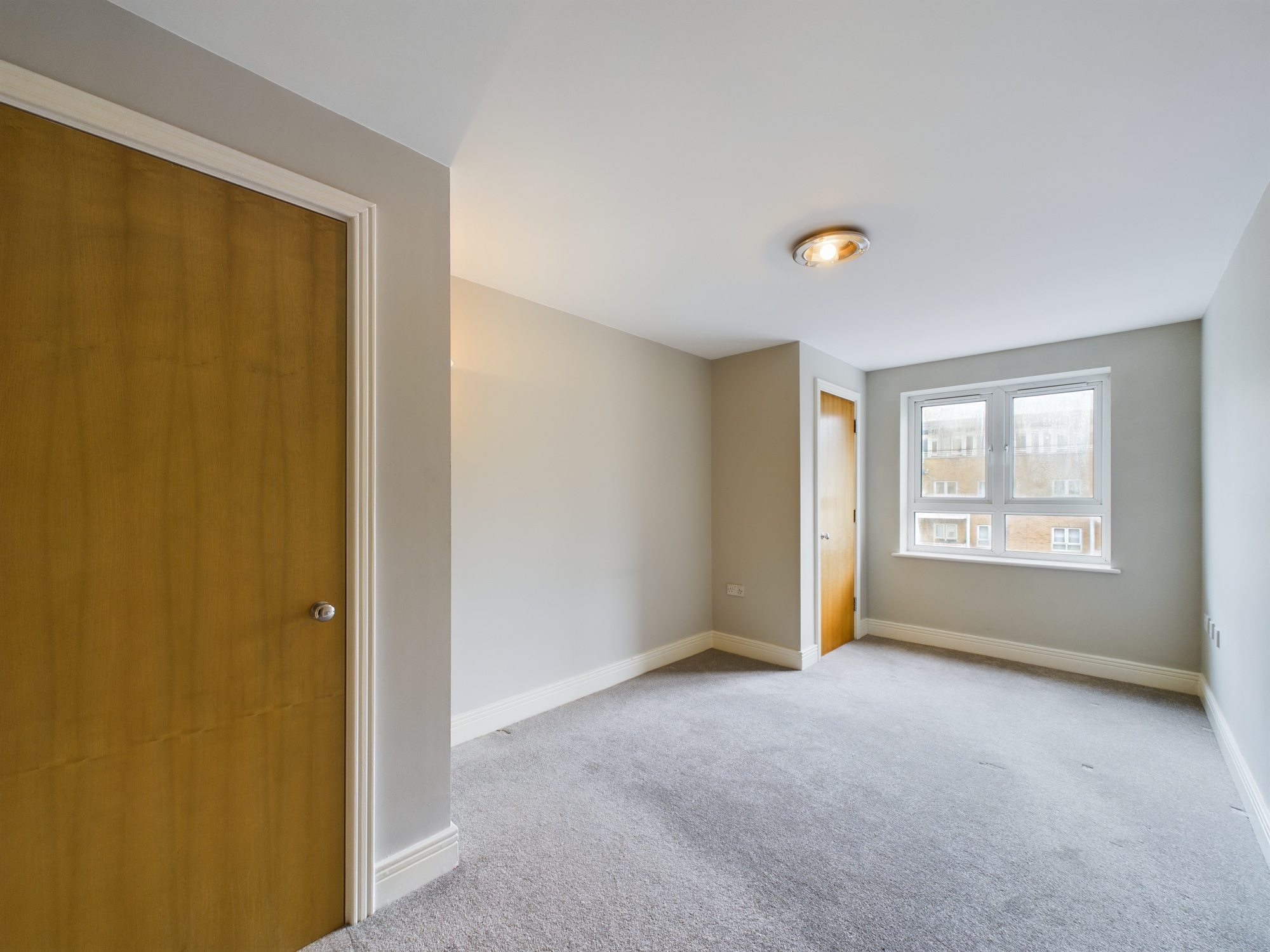 2 bed to rent in St. Davids Square, London  - Property Image 7