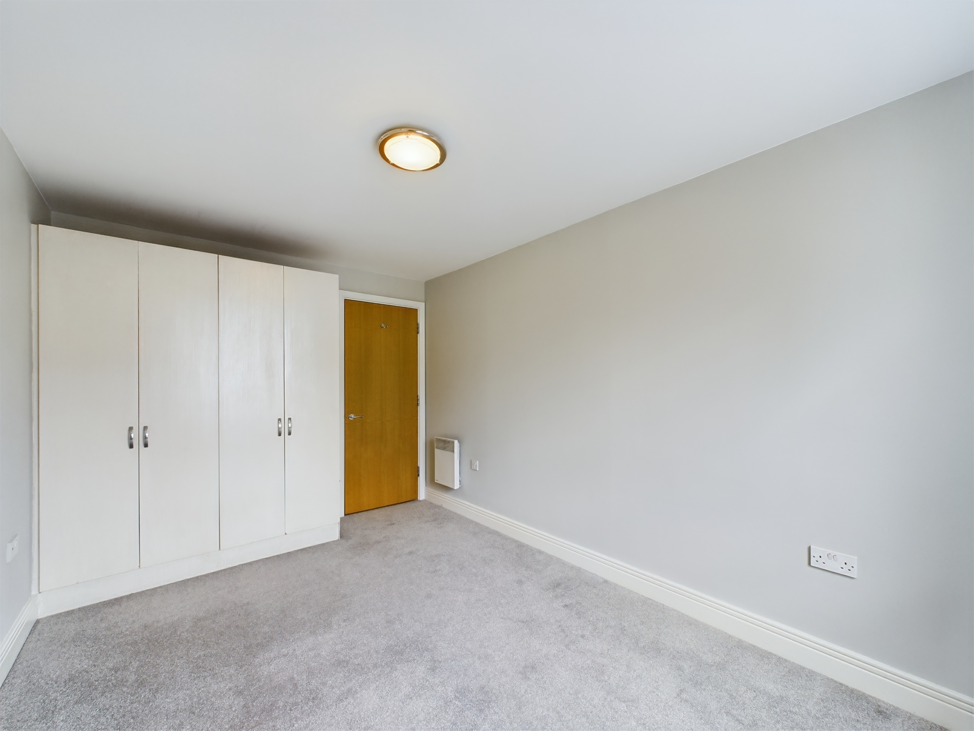 2 bed to rent in St. Davids Square, London  - Property Image 10