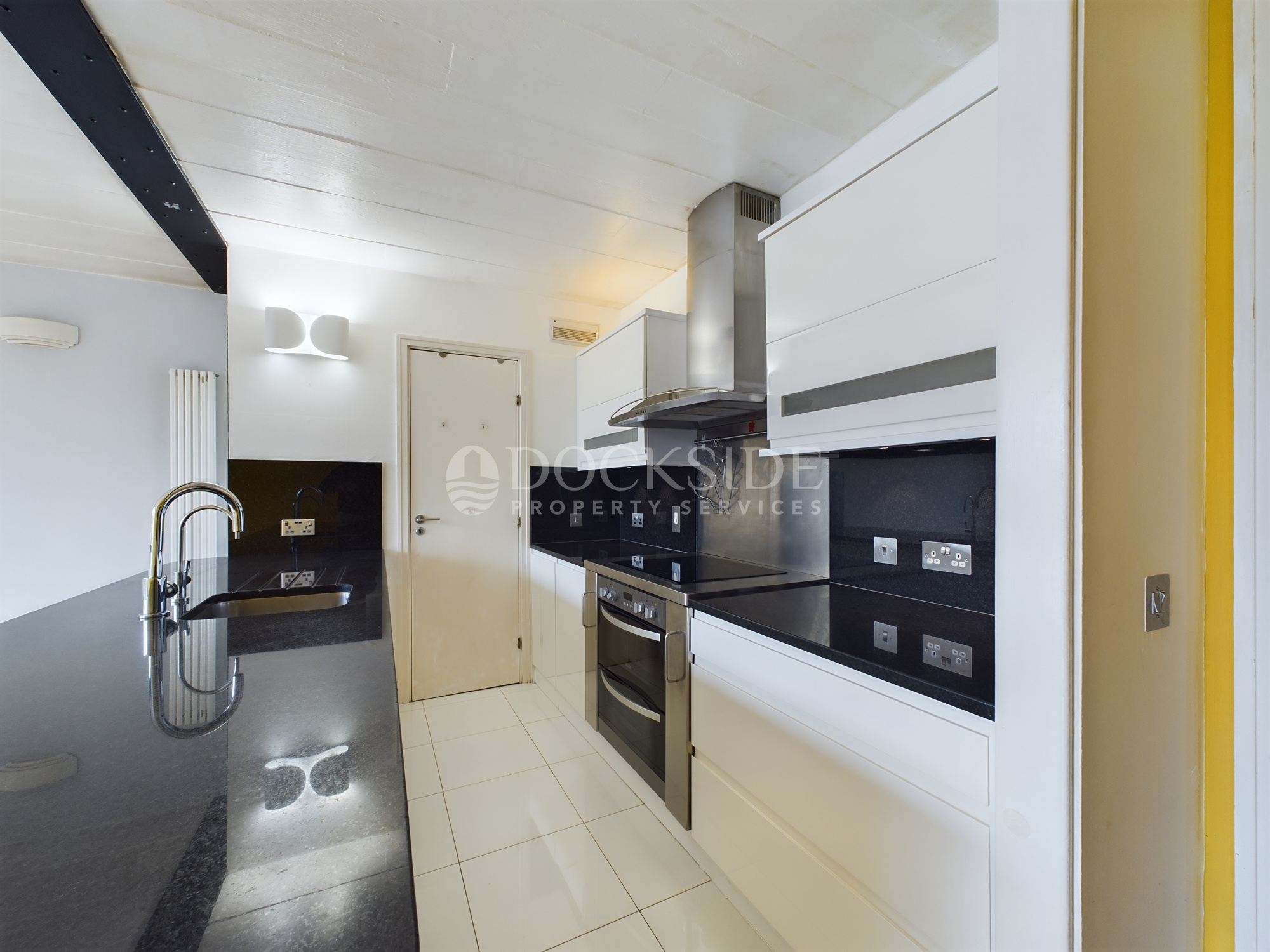 2 bed flat to rent in Beacon House, London  - Property Image 9