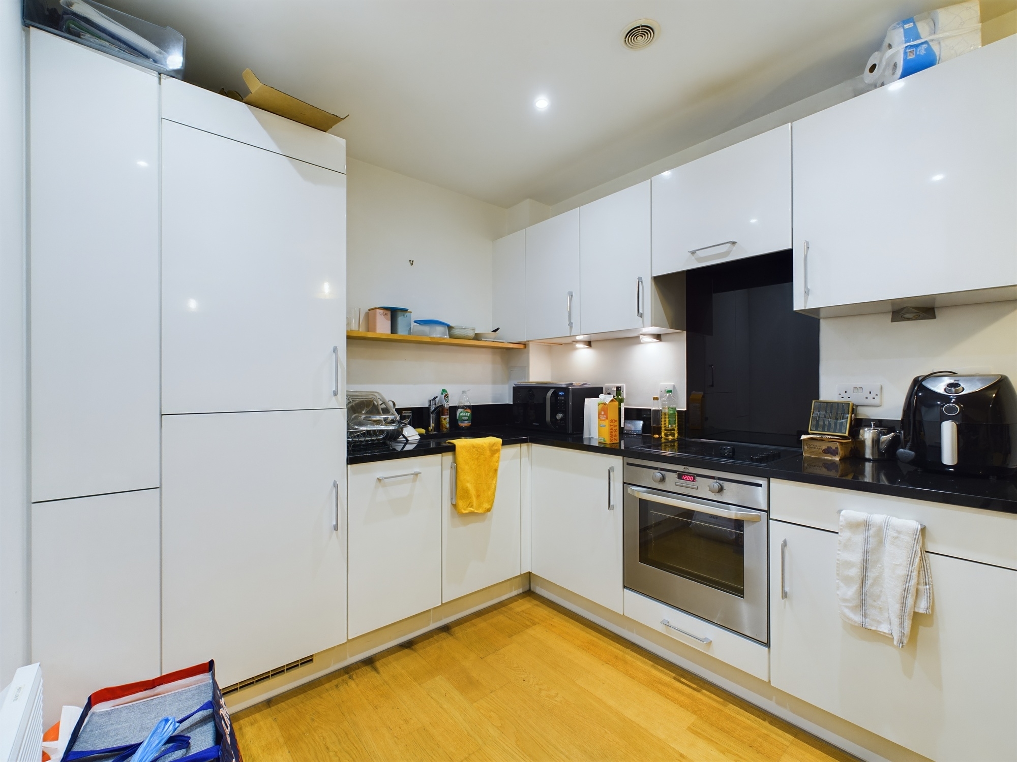 1 bed for sale in Dock Head Road, Chatham 2