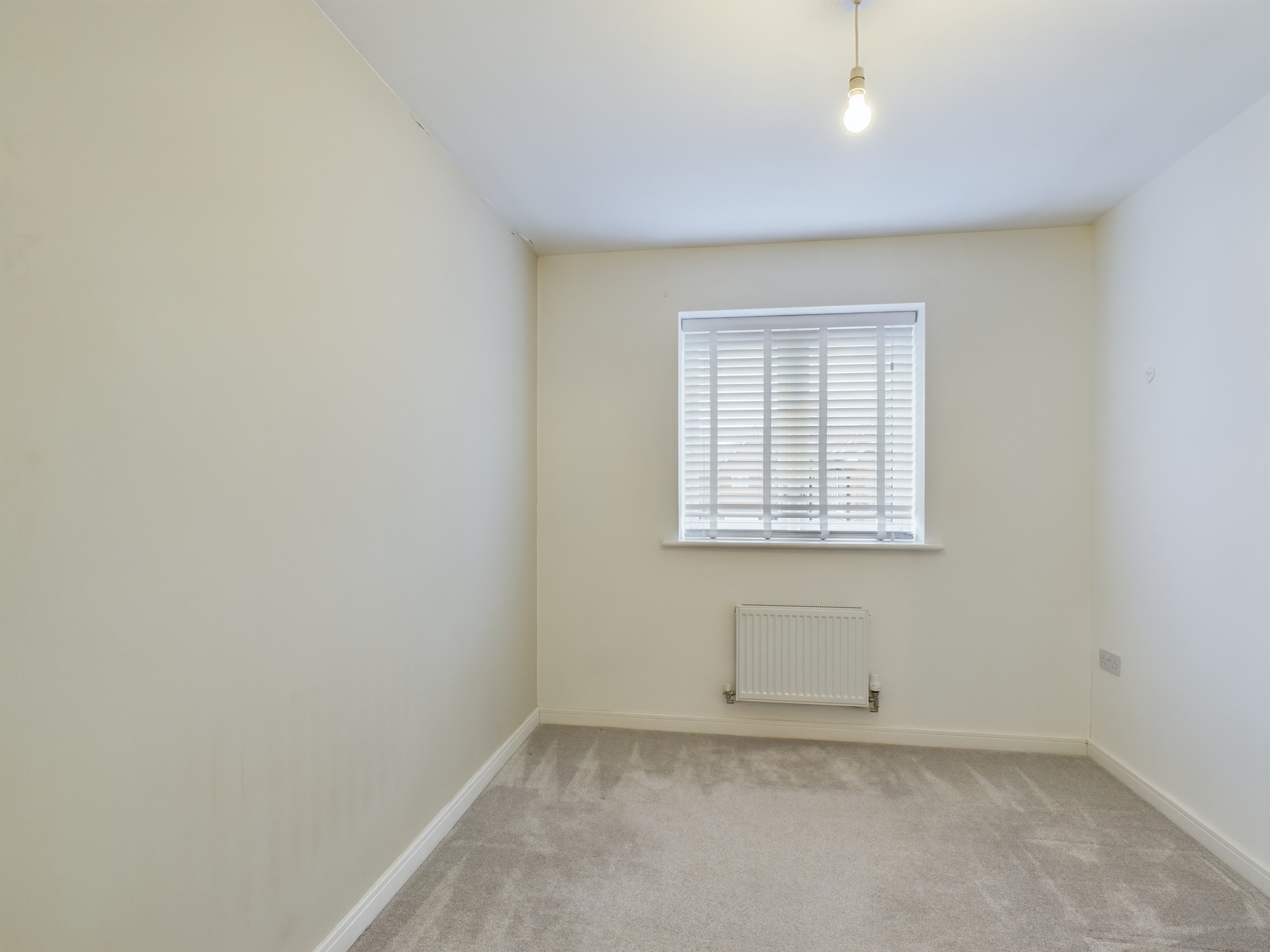 3 bed house to rent in Lytham Close, Chatham  - Property Image 7