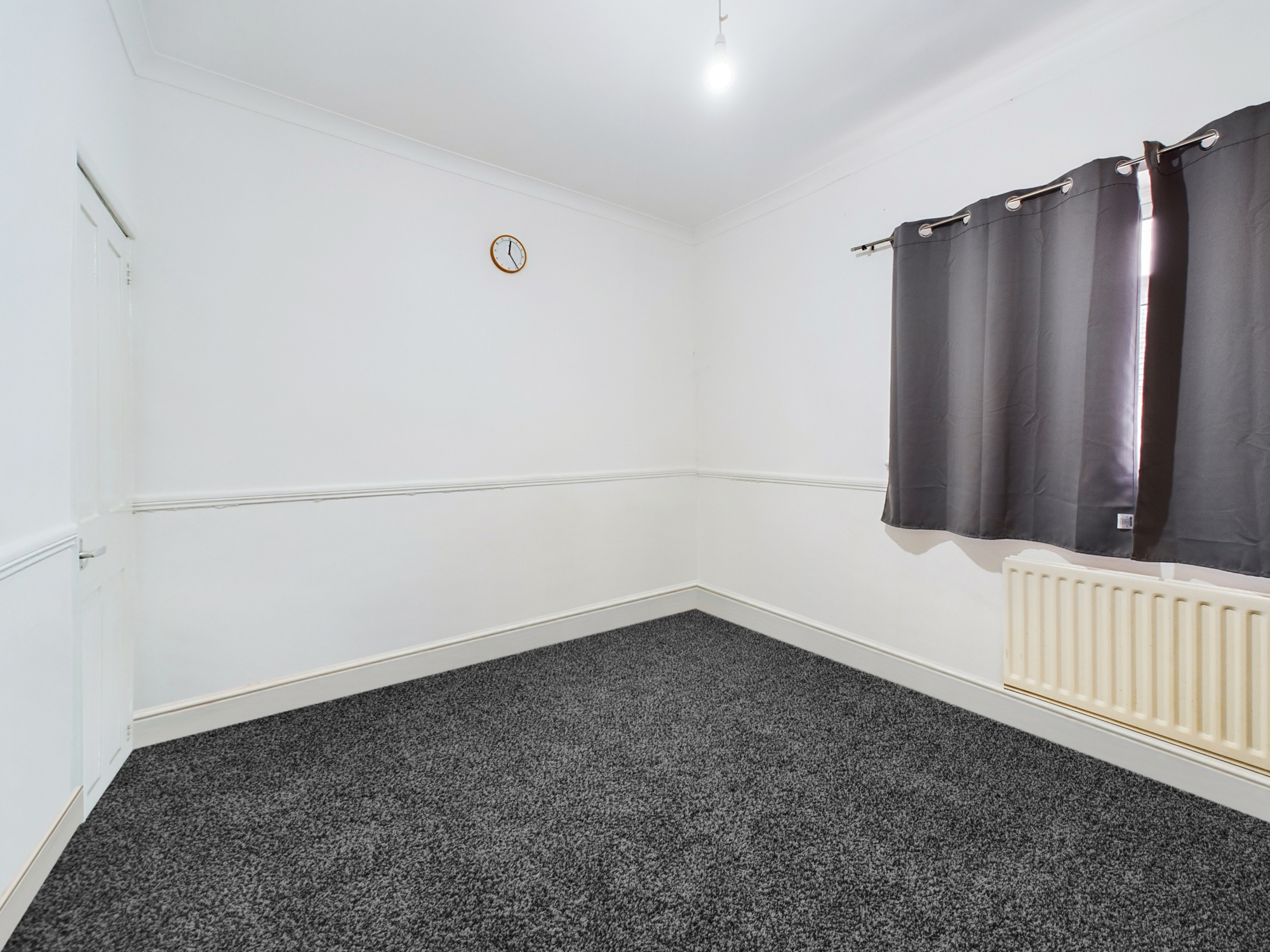 3 bed house for sale in Luton Road, Chatham 3