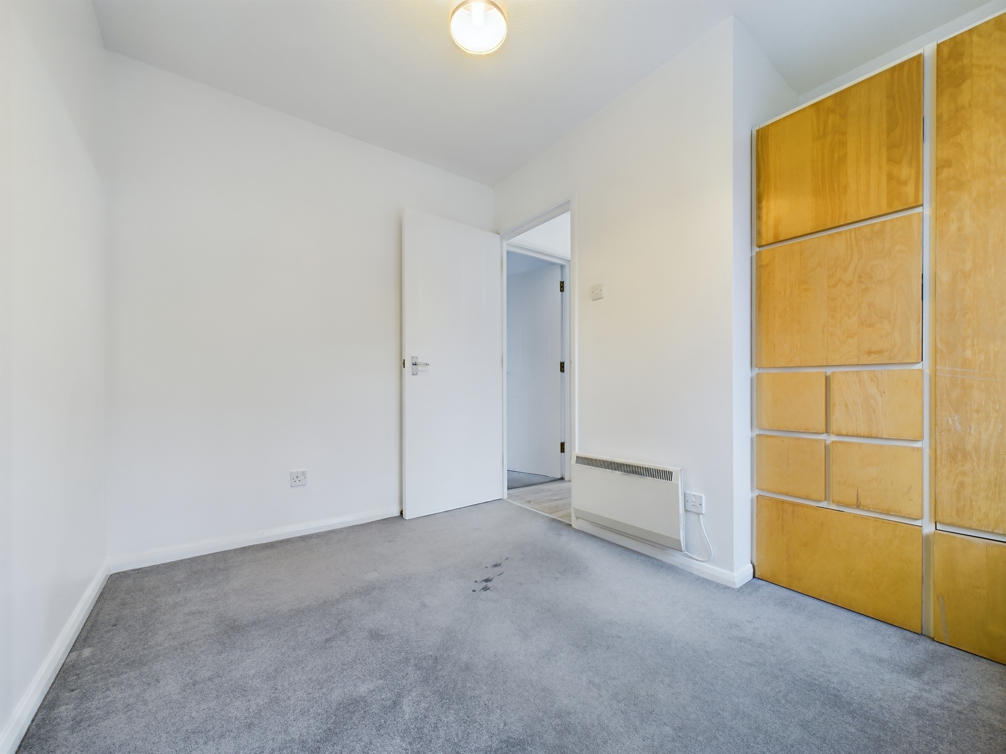 2 bed flat to rent in Stoneyard Lane, London 3