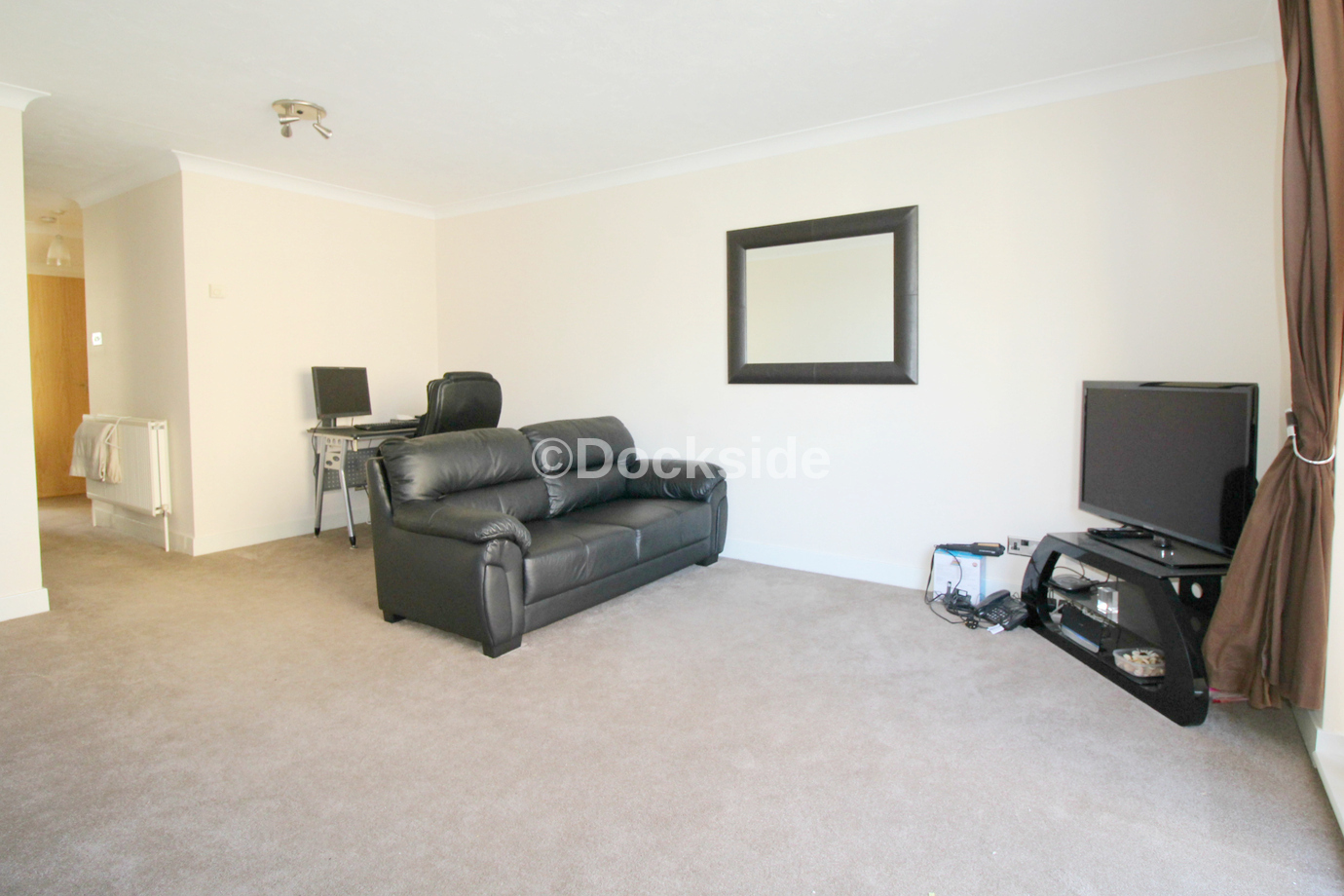 2 bed to rent in The Mariners, Rochester - Property Image 1