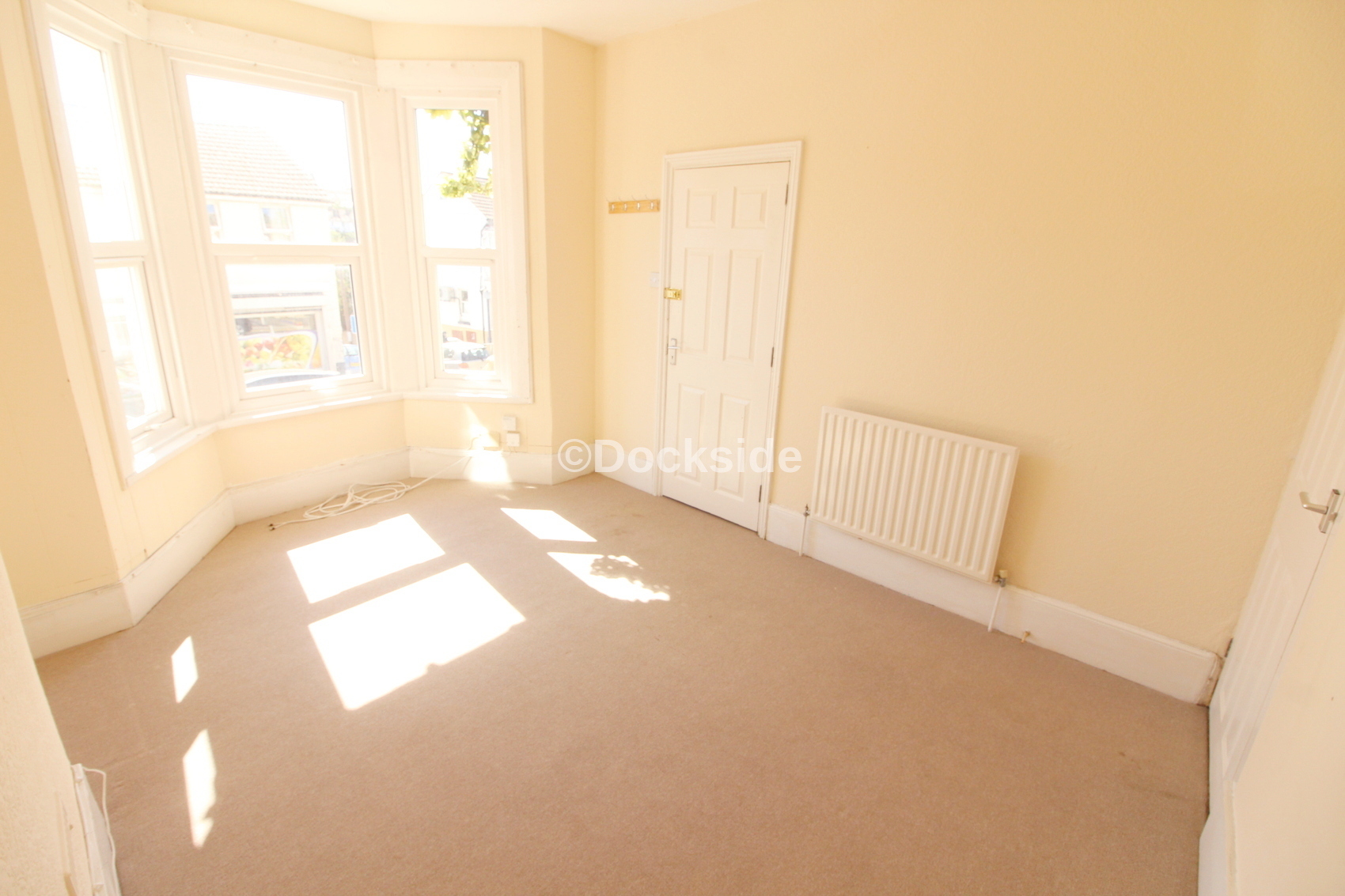 2 bed to rent in Luton Road, Chatham  - Property Image 1