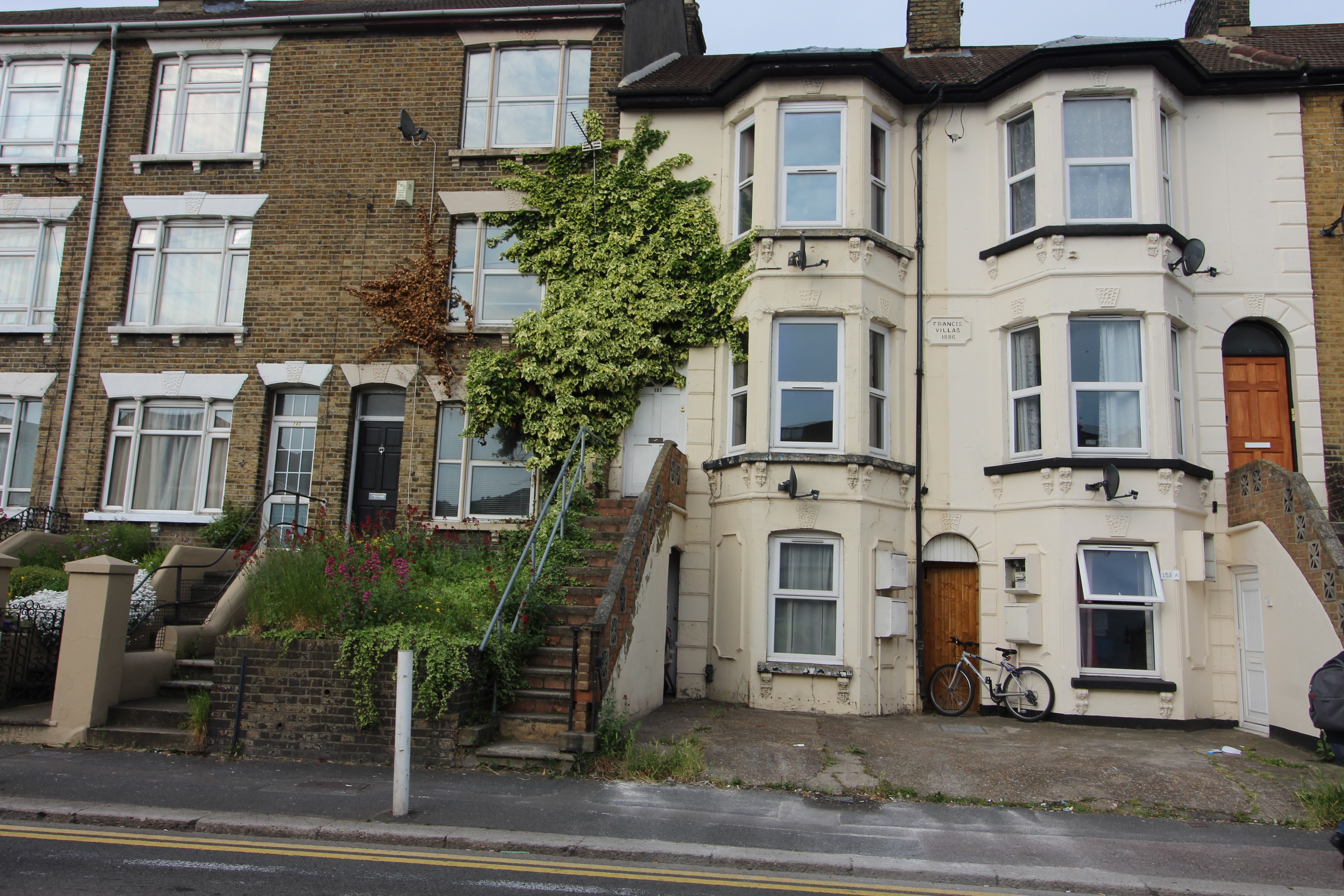 1 bed flat to rent in Luton Road, Chatham, ME4 