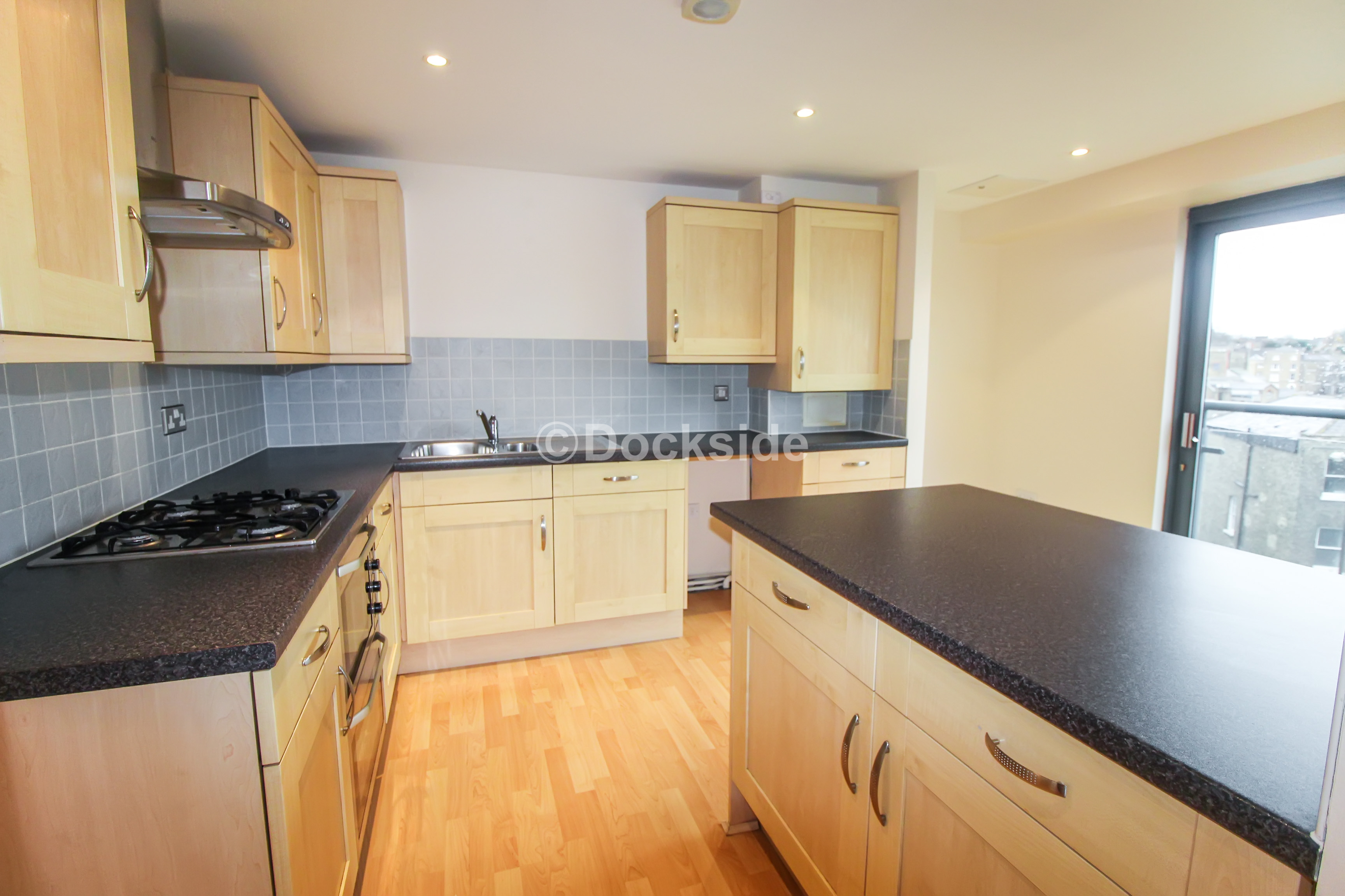 2 bed to rent in Star Hill, Rochester 0