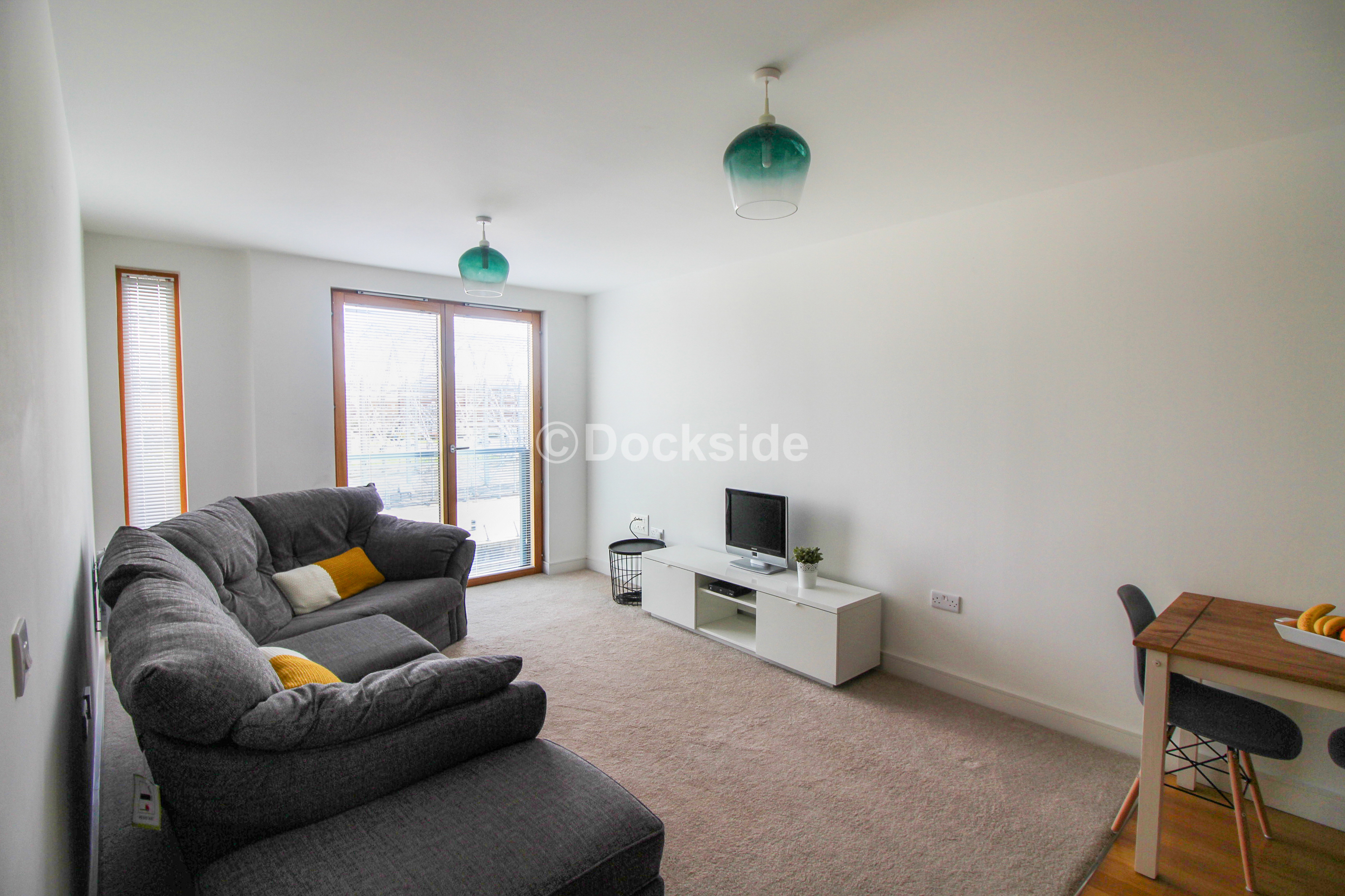 2 bed to rent in Dock Head Road, Chatham  - Property Image 1