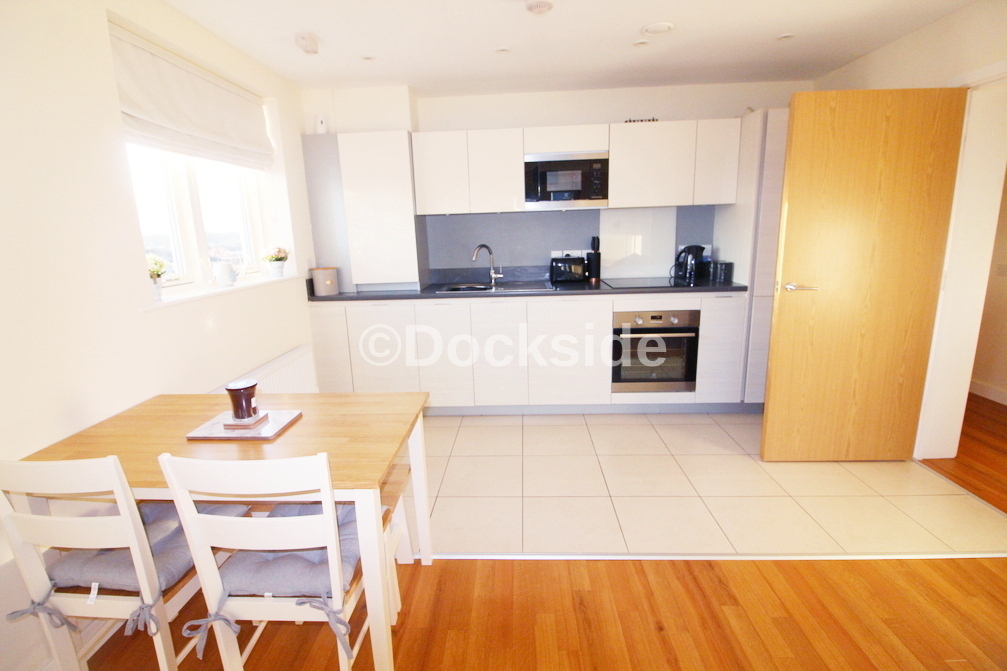 1 bed to rent in Dunlin Drive, Chatham Maritime  - Property Image 2