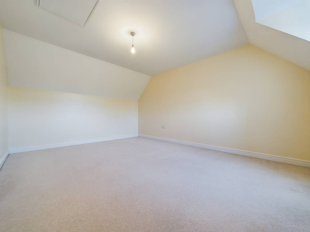 5 bed house to rent in Fitzgilbert Close, Gillingham  - Property Image 12