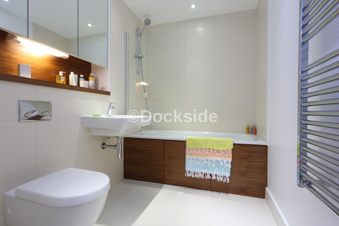 1 bed for sale in Dock Head Road, Chatham  - Property Image 6