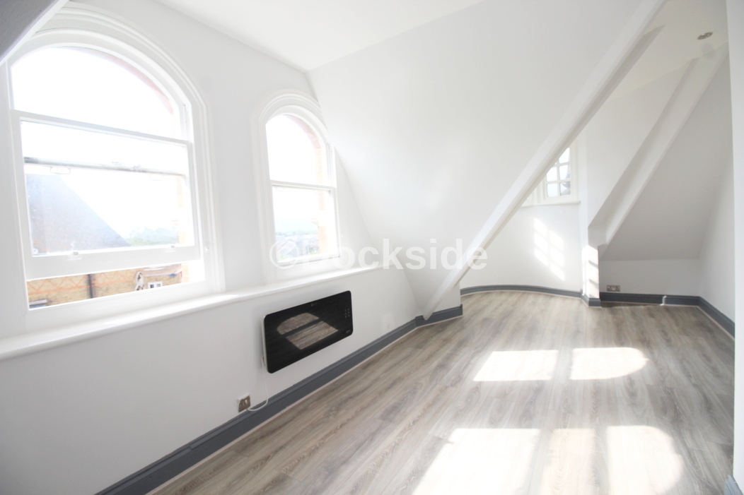 1 bed flat for sale in High Street, Gillingham 1