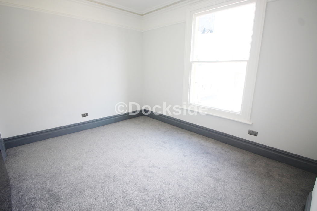 1 bed flat for sale in High Street, Gillingham  - Property Image 5