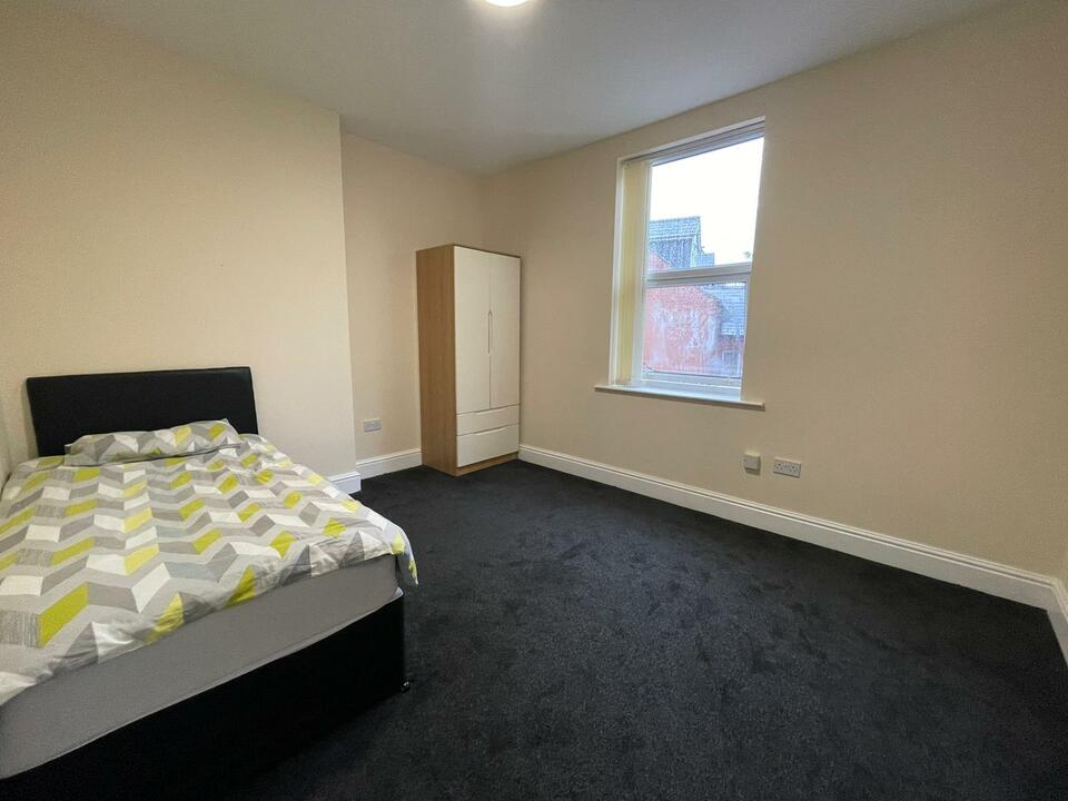 1 bed studio flat to rent in Gillott Road, Edgbaston  - Property Image 1