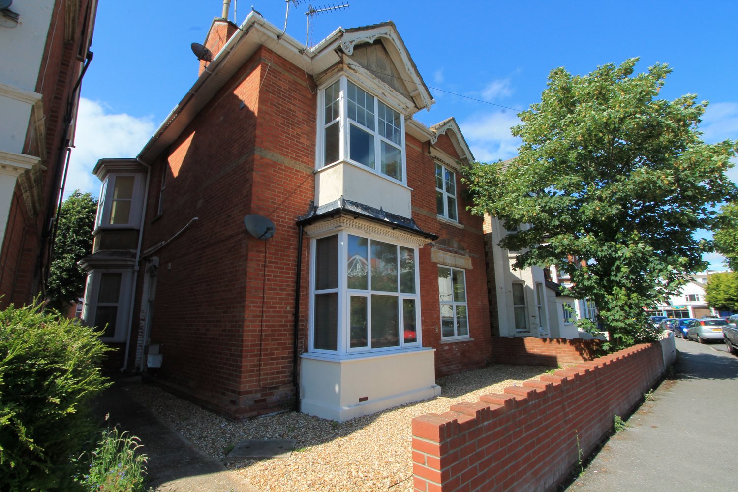 1 bed studio flat to rent in Cecil Road, Bournemouth, BH5 