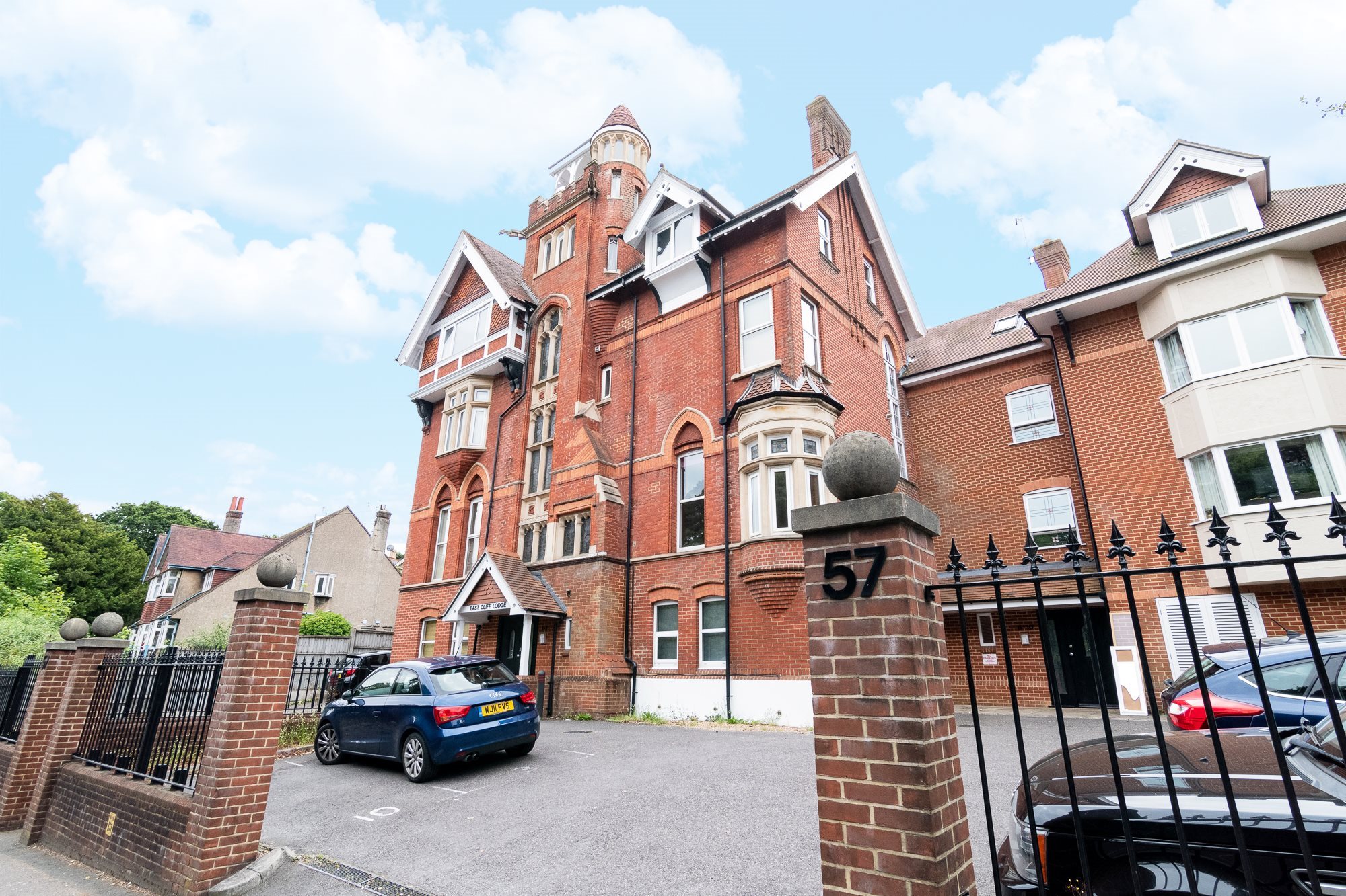 2 bed flat for sale in 57 Christchurch Road, Bournemouth  - Property Image 1