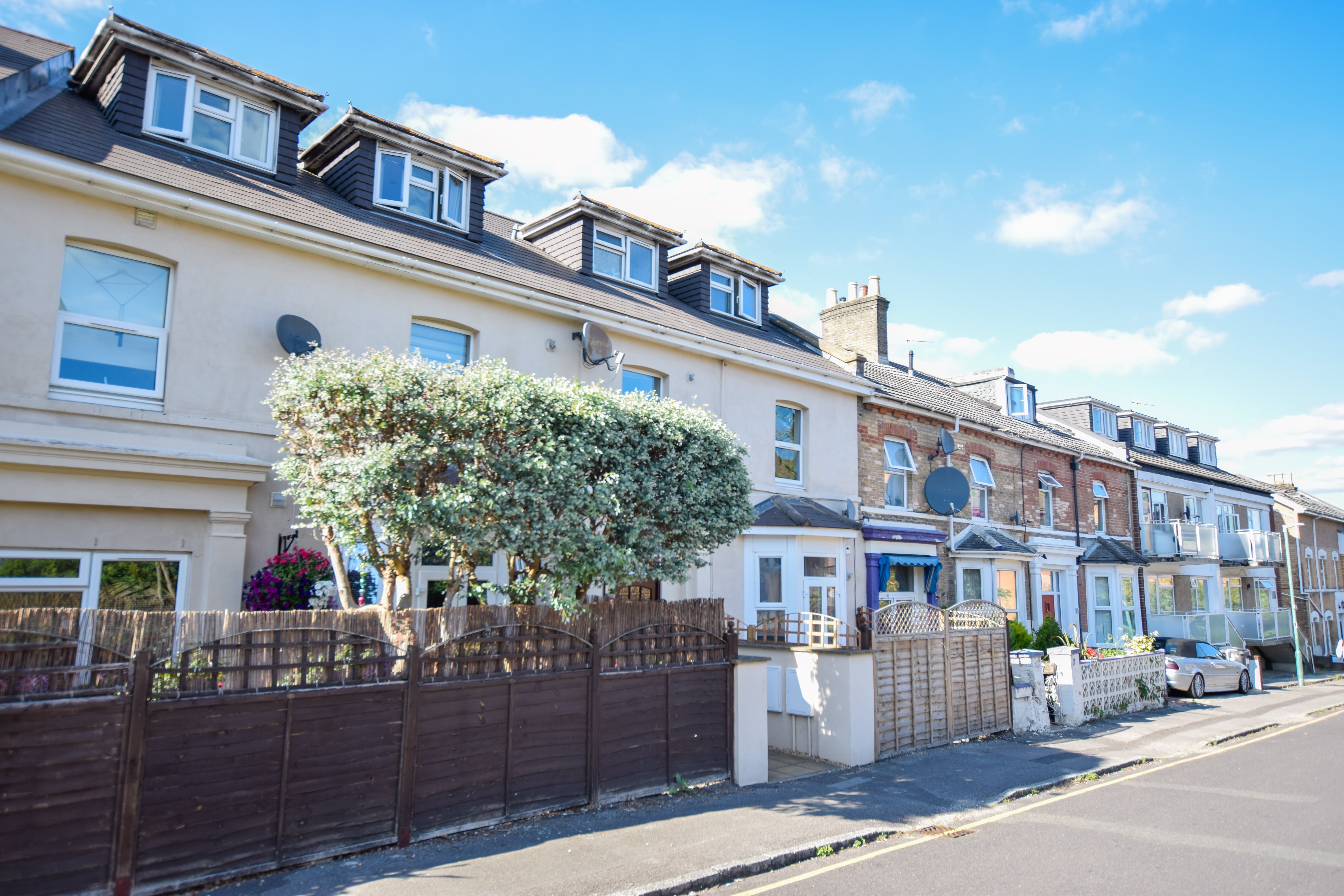 Christopher Shaw Residential is delighted to bring to the market this attractive 2 double bedroom ground floor flat with private outdoors space, parking and some other attractive features...