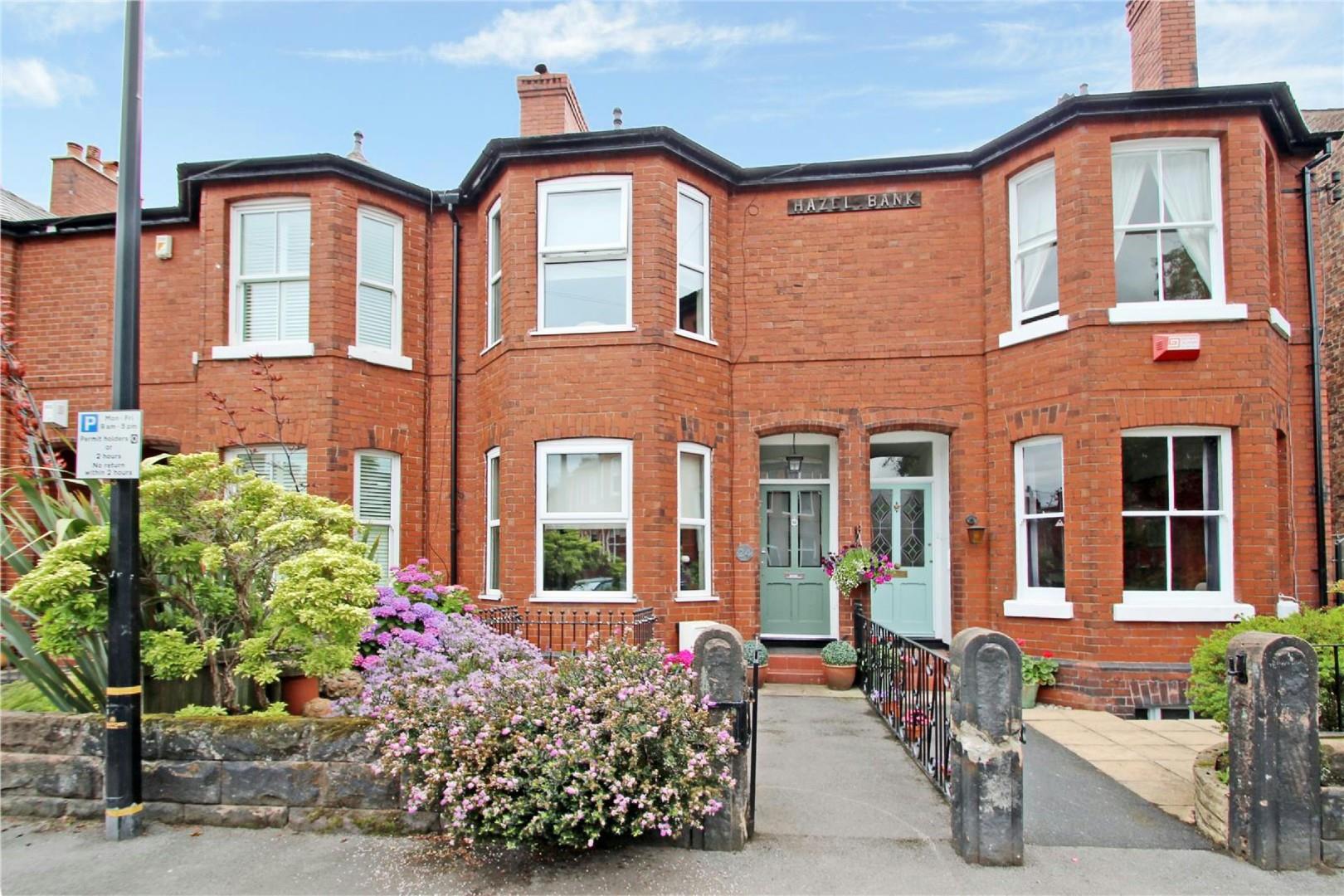 4 bed terraced house to rent in Hawthorn Road, Hale, WA15