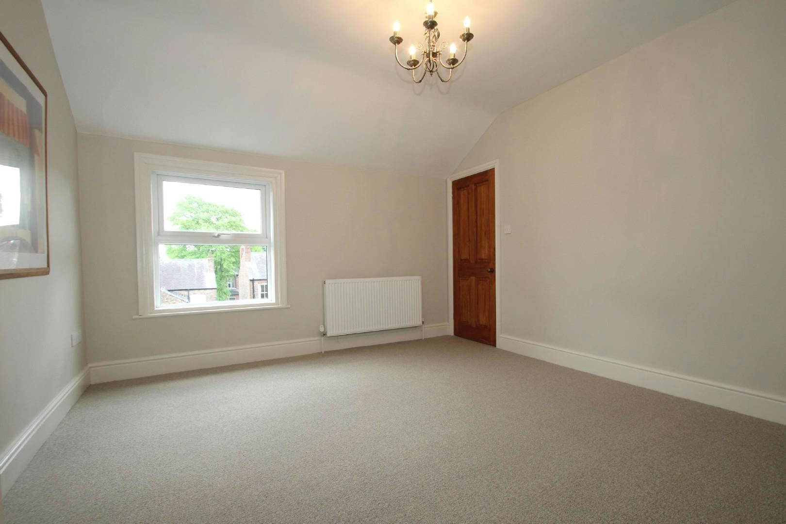 4 bed terraced house to rent in Hawthorn Road, Hale  - Property Image 20